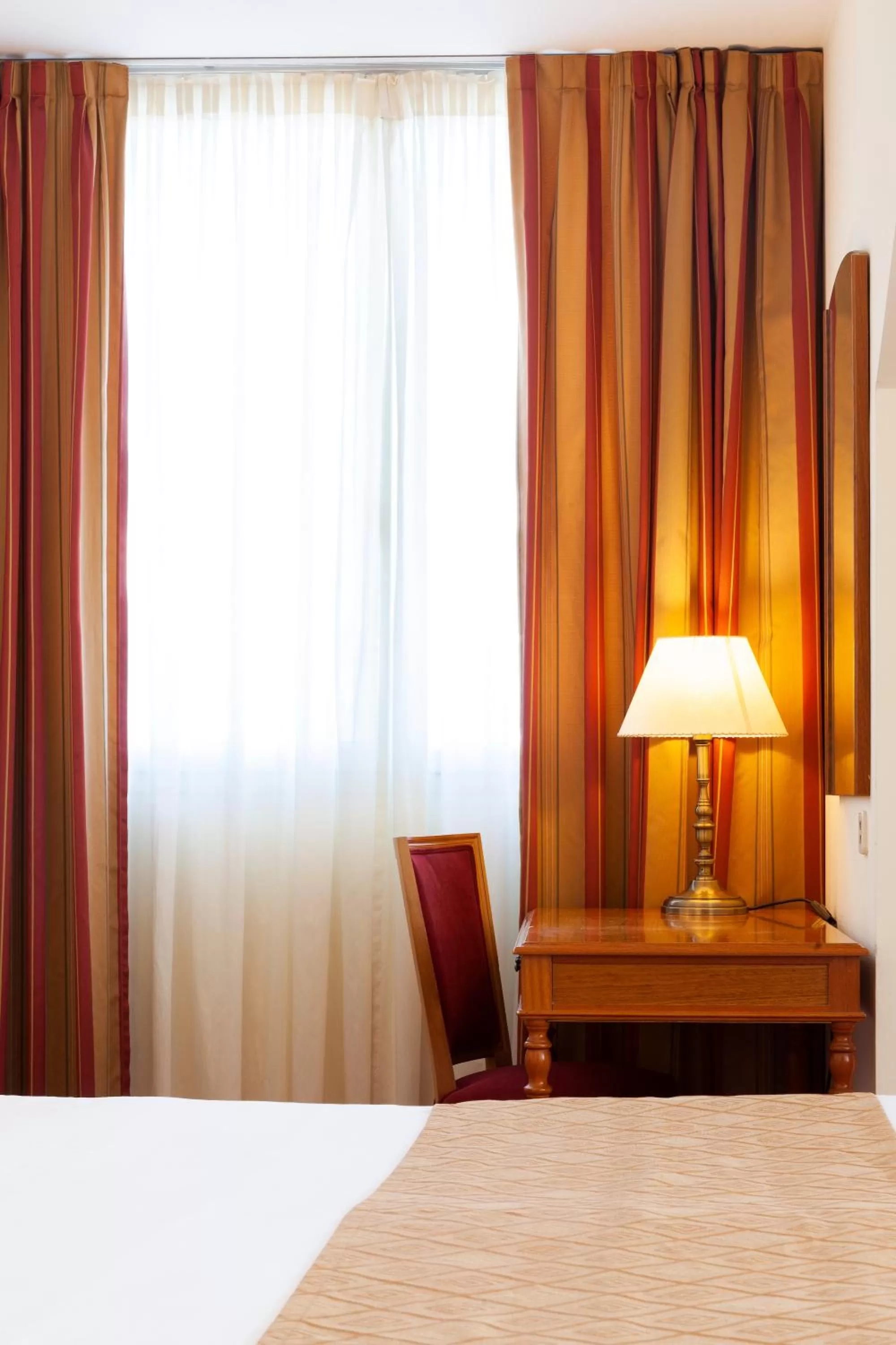 Bedroom, Bed in Hotel Hoyuela