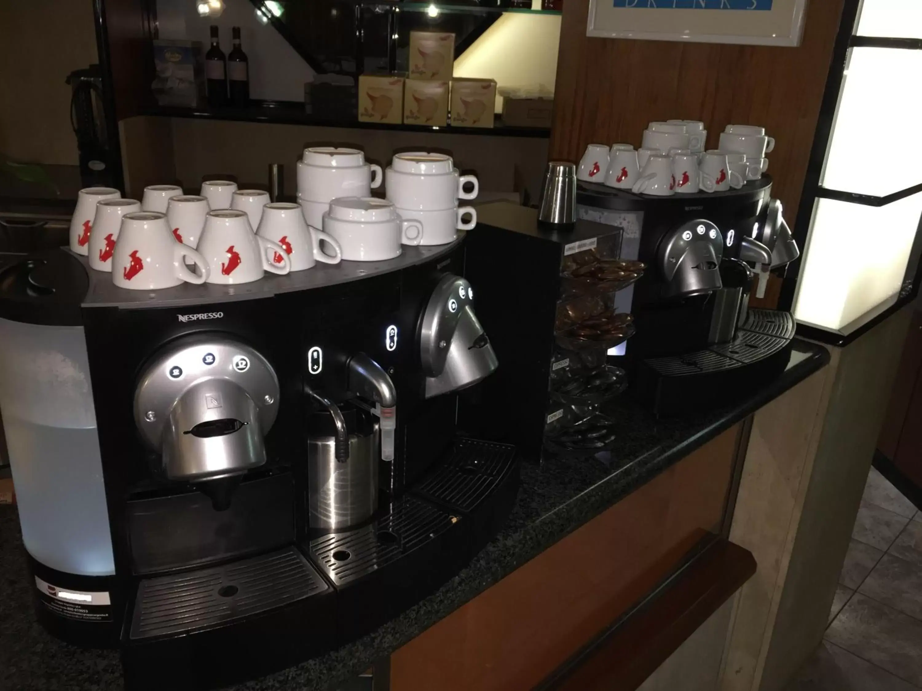 Breakfast, Coffee/Tea Facilities in Orzihotel