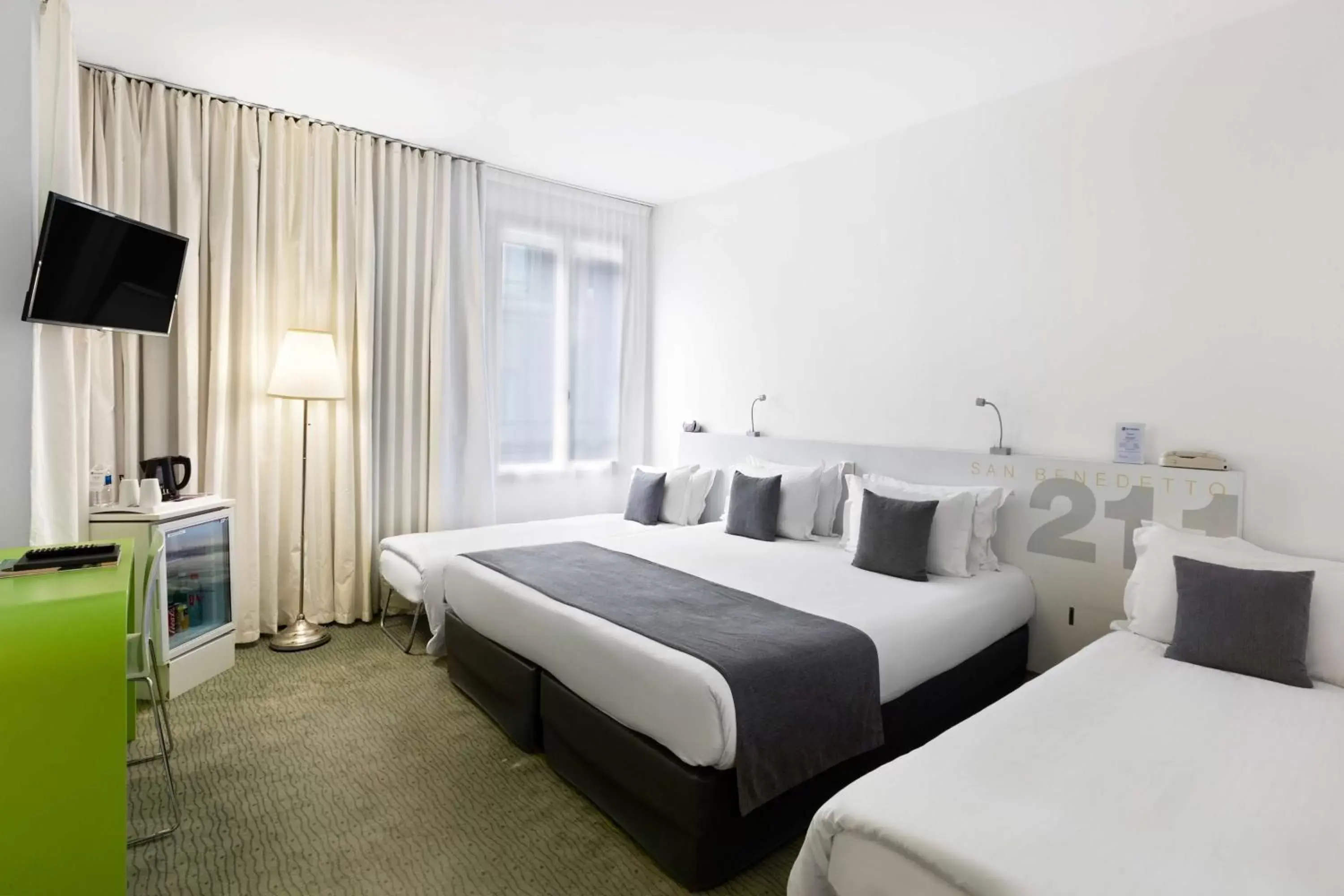 Bed in Best Western Hotel San Benedetto Bed in Best Western Hotel San Benedetto