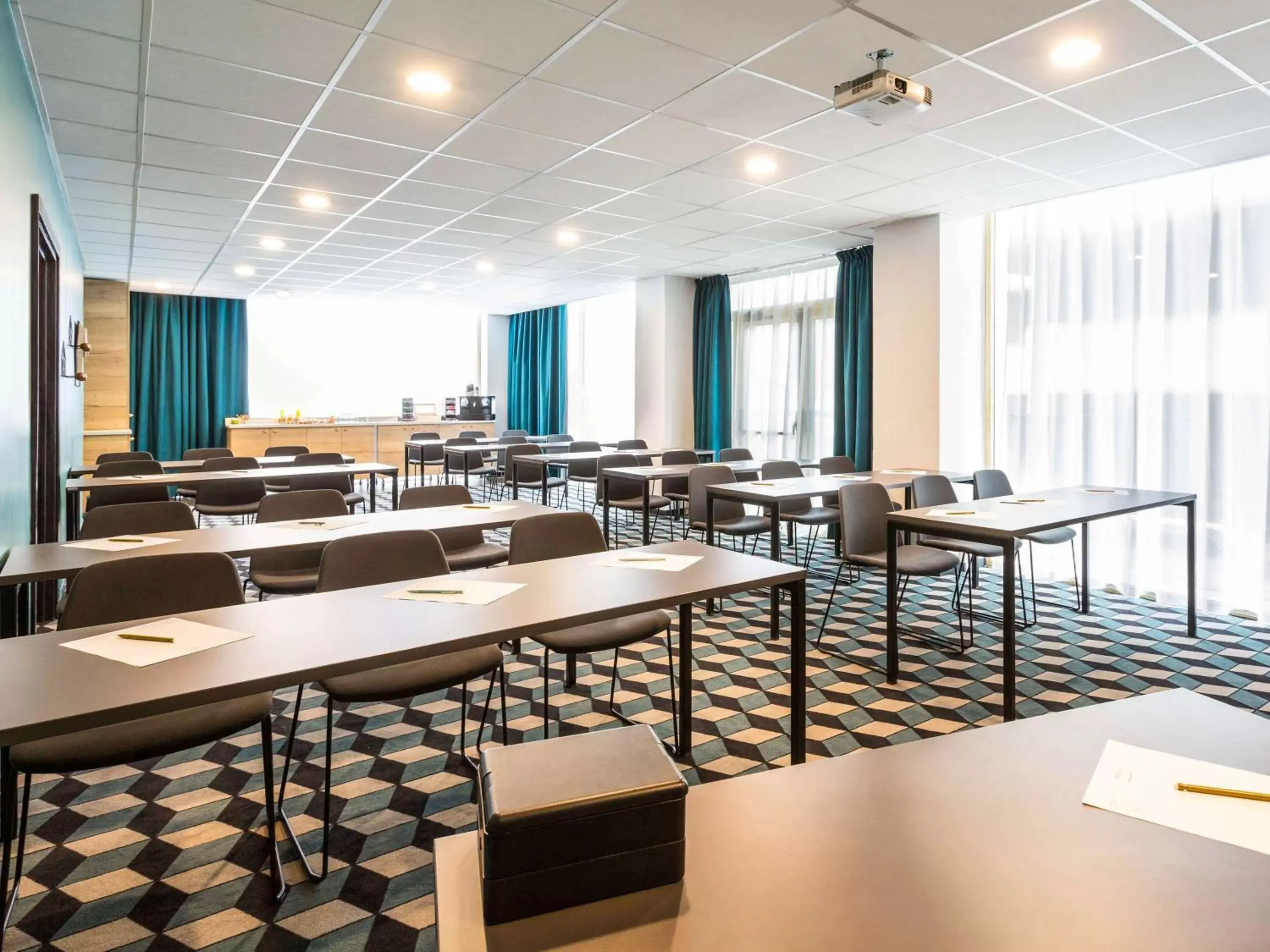 Business facilities in Mercure Bordeaux Centre Ville