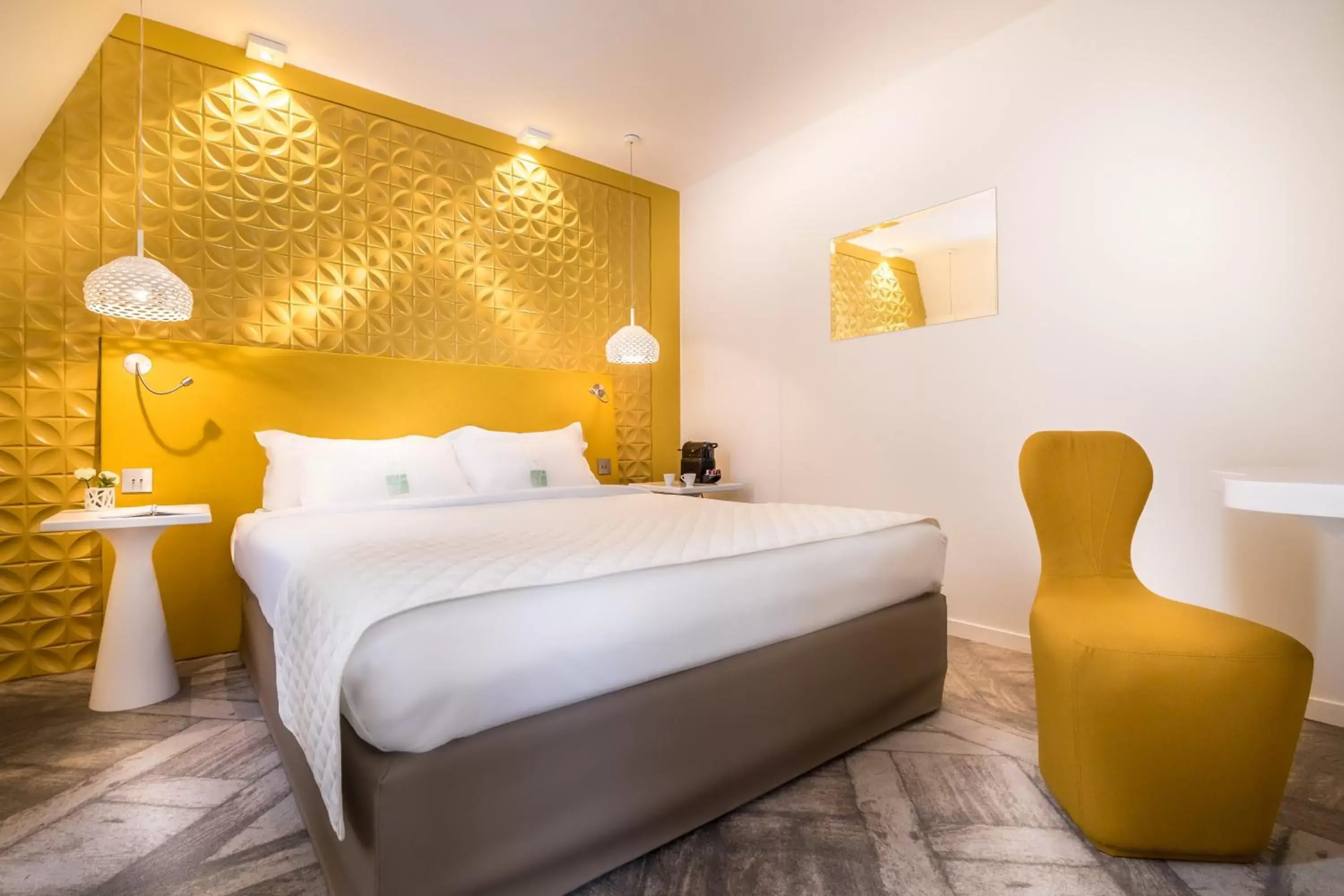Bedroom, Bed in Holiday Inn Paris Gare de l'Est, an IHG Hotel