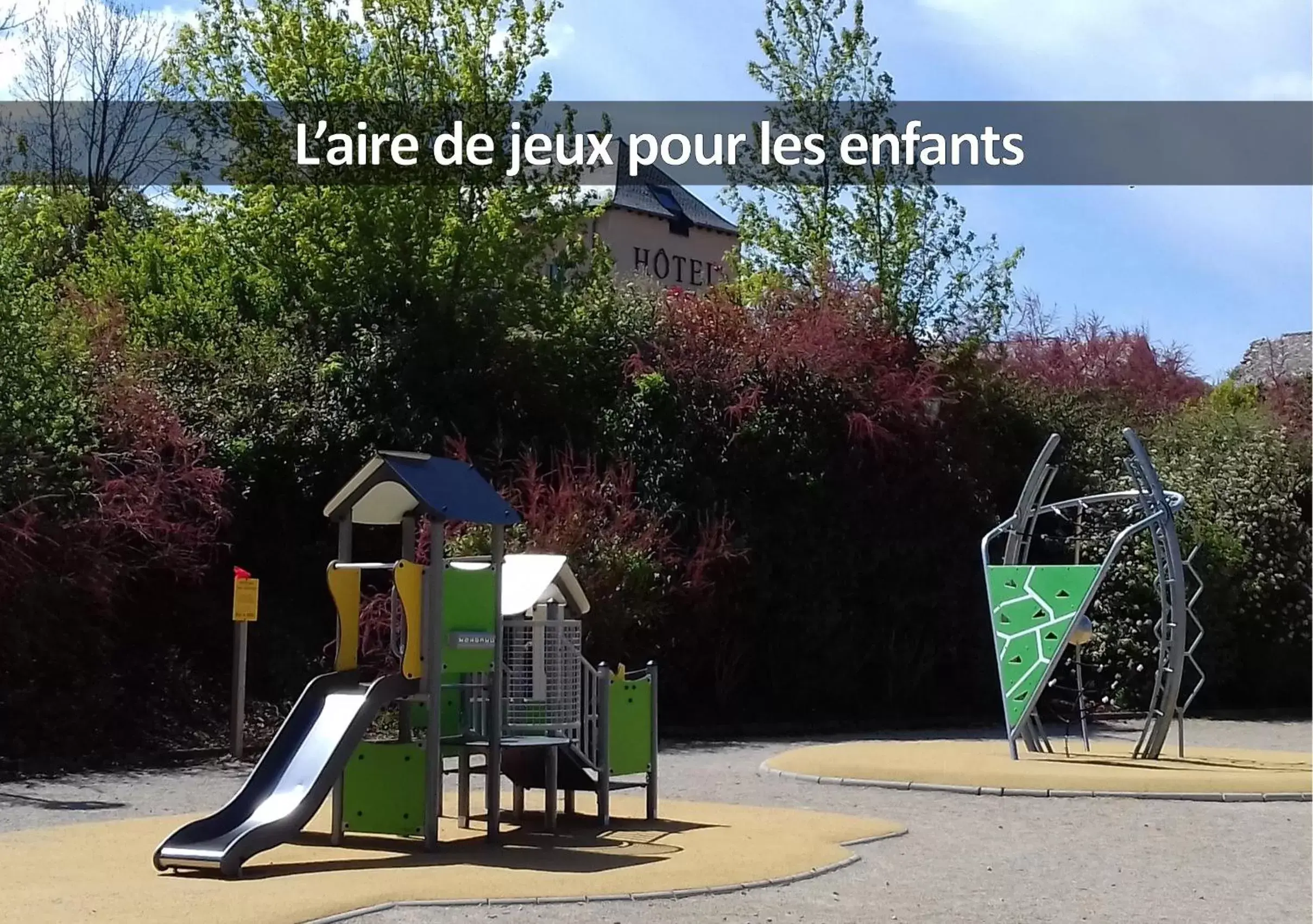 Neighbourhood, Children's Play Area in Hôtel La Ferme de Bourran