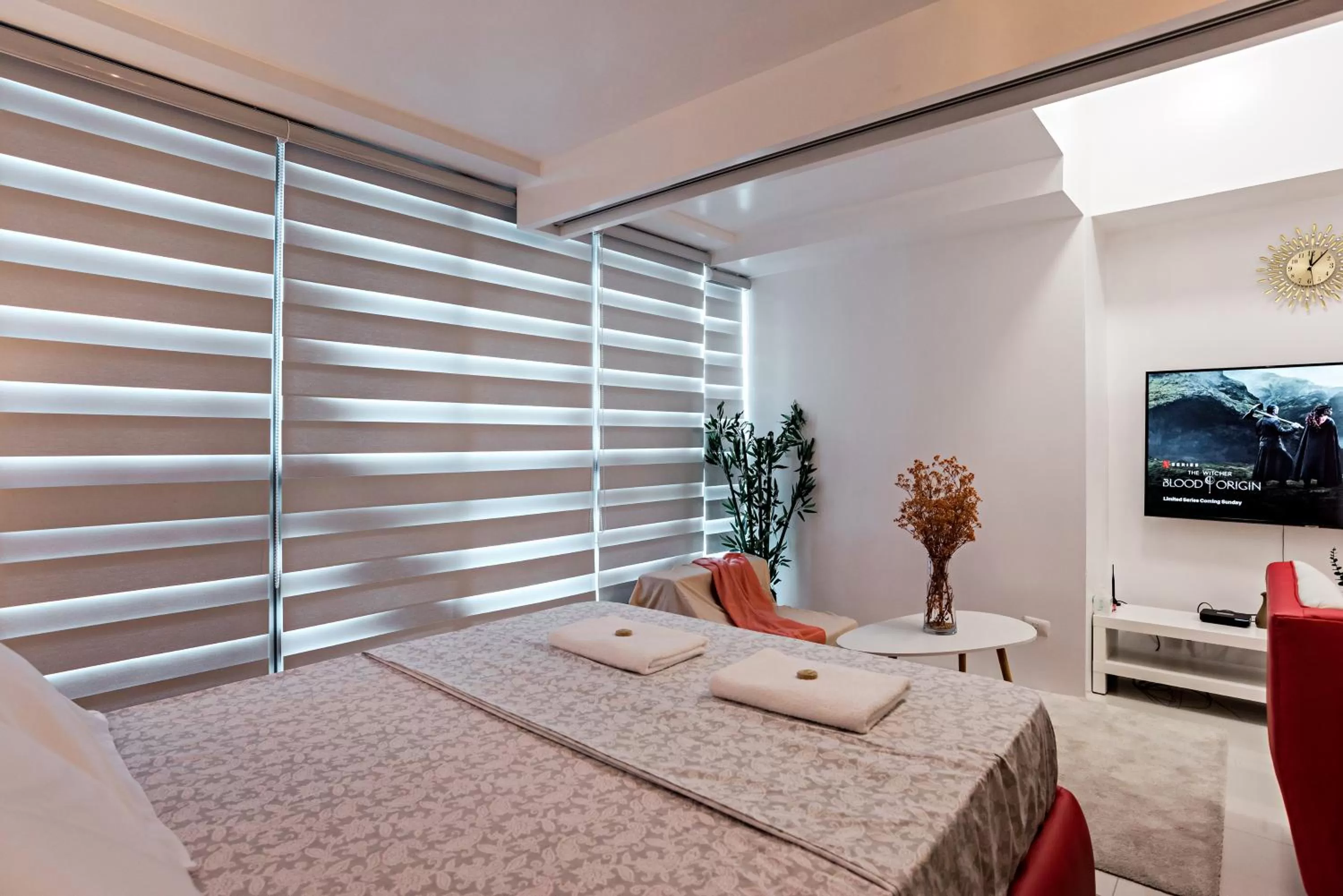 Bed in 1BR Suite in Uptown BGC