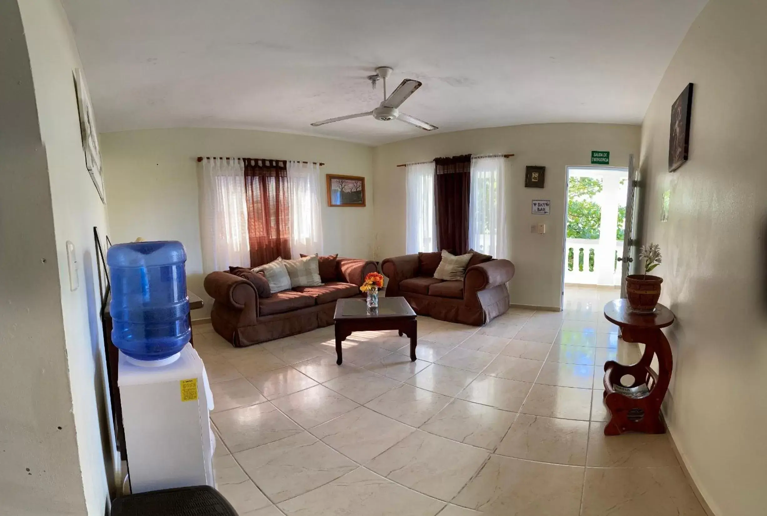 Seating Area in El Malecon B&B Hotel