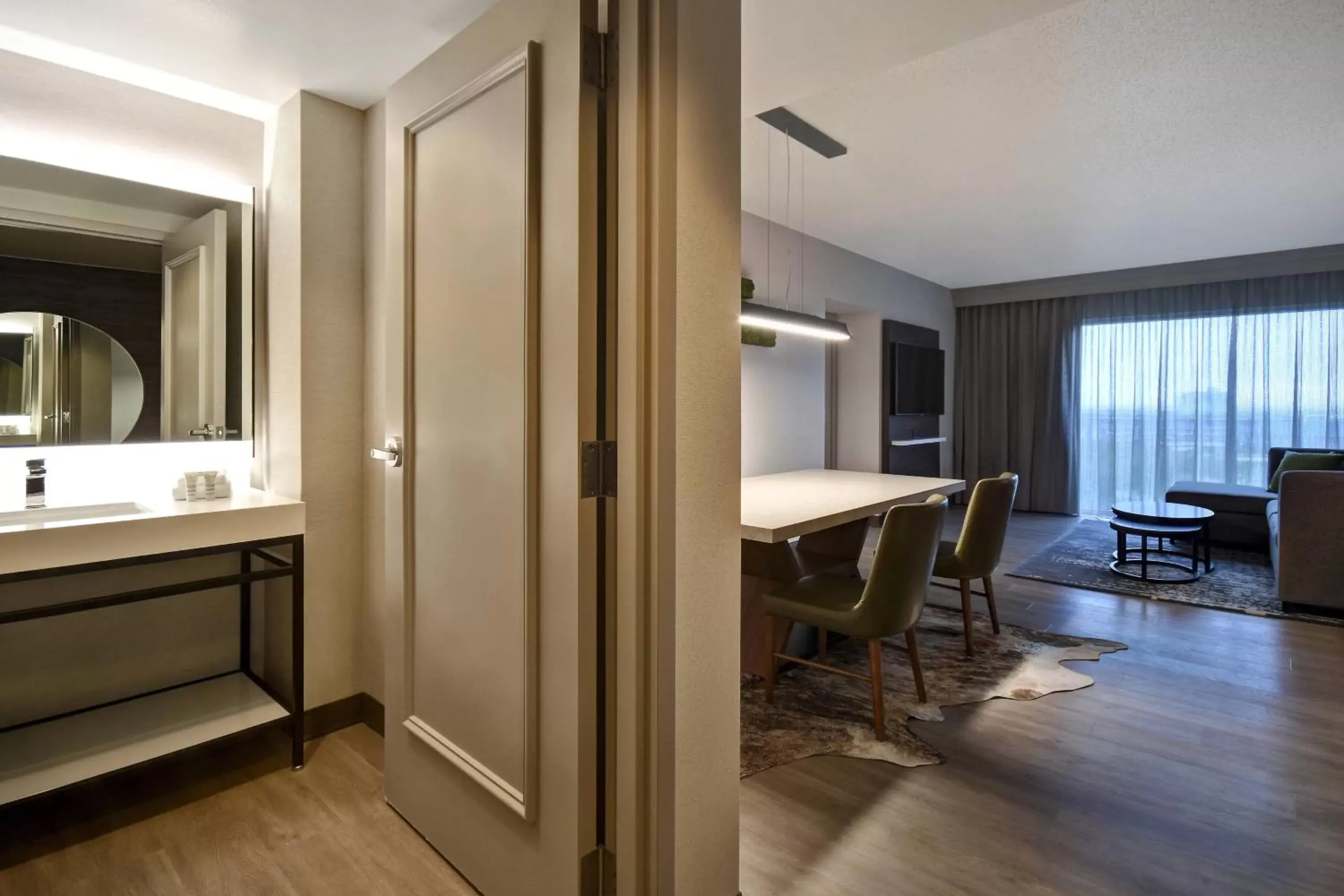 Bathroom in Dallas/Fort Worth Marriott Hotel & Golf Club at Champions Circle