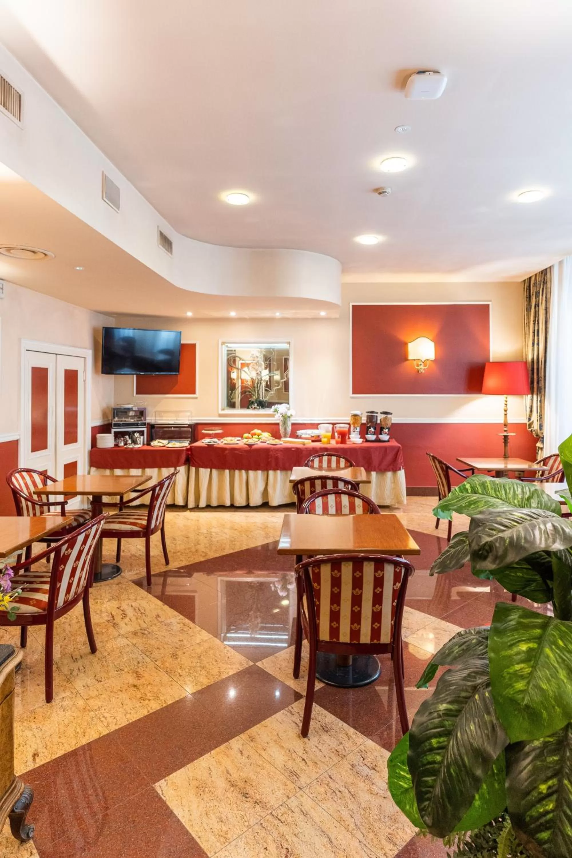 Breakfast in Hotel Garda