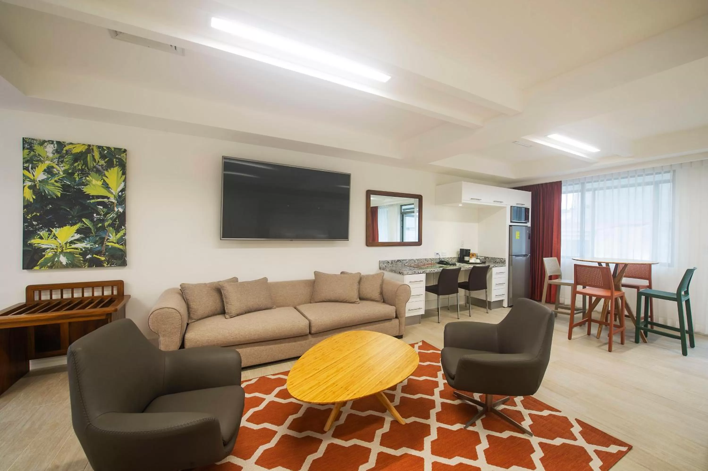 TV and multimedia in Balmoral Hotel San José CR, Historic District