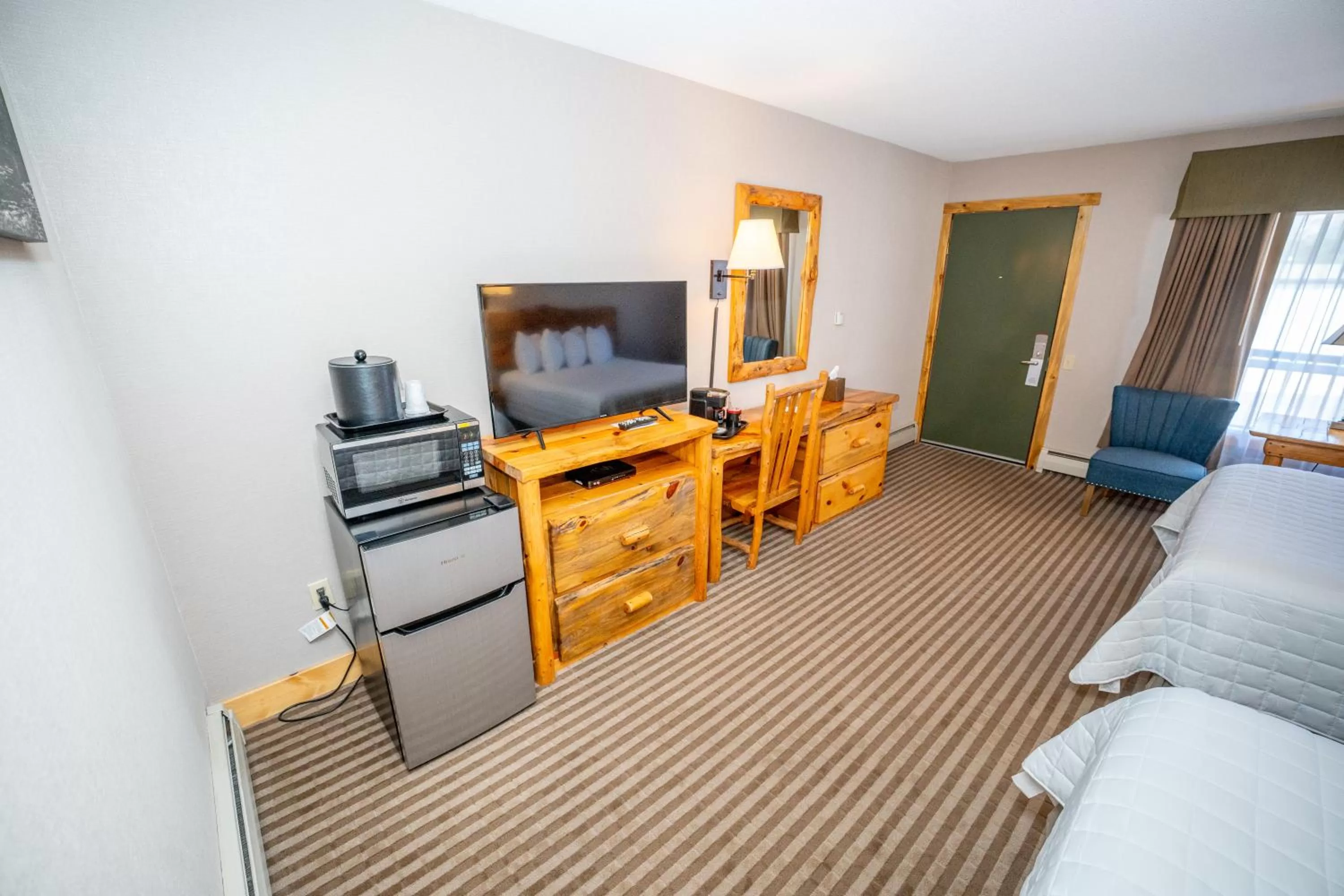 TV and multimedia, Bed in Hotel Estes