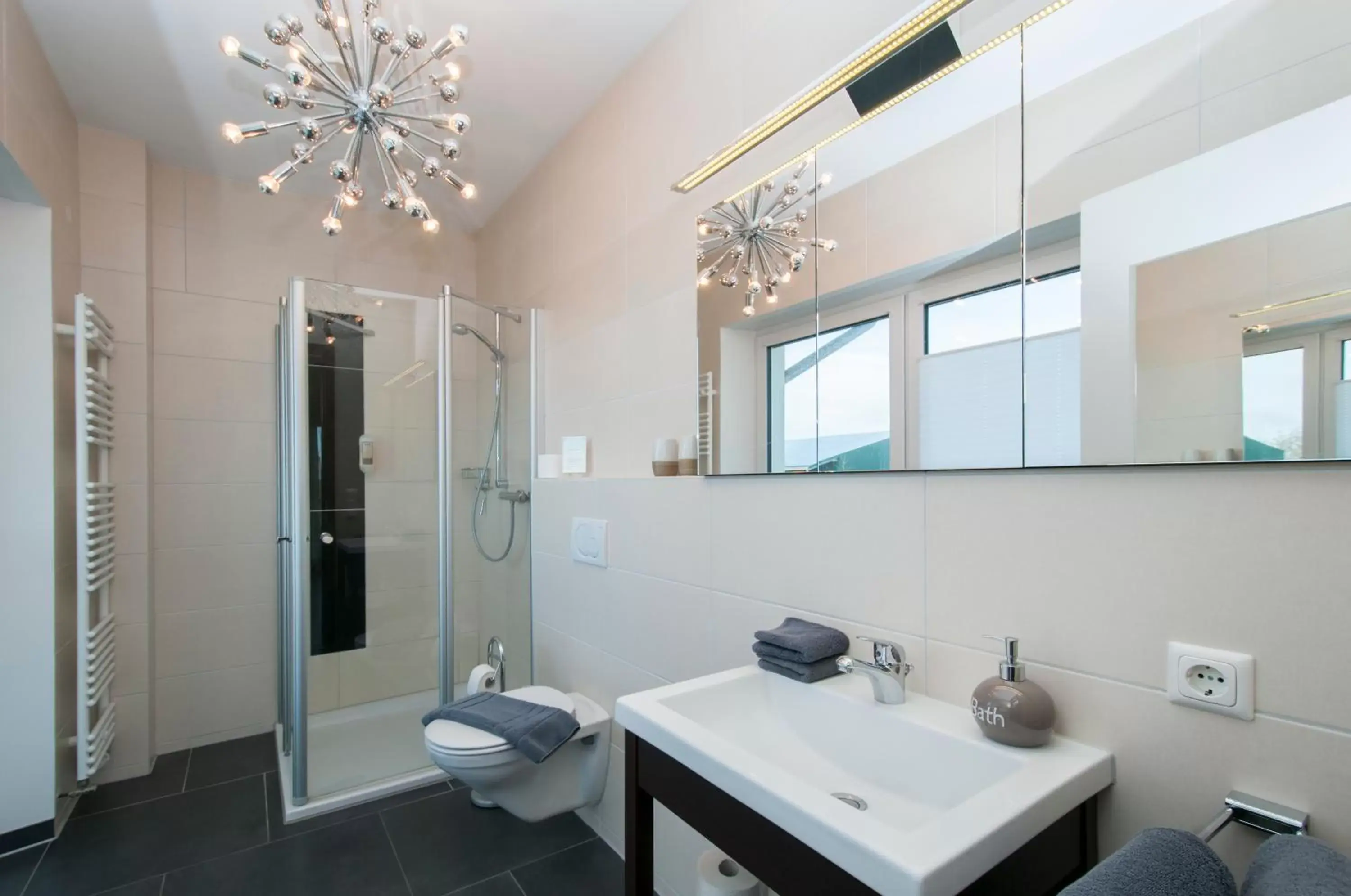 Deluxe Double Room with Shower in Hotel Villa Altes Land Deluxe Double Room with Shower in Hotel Villa Altes Land