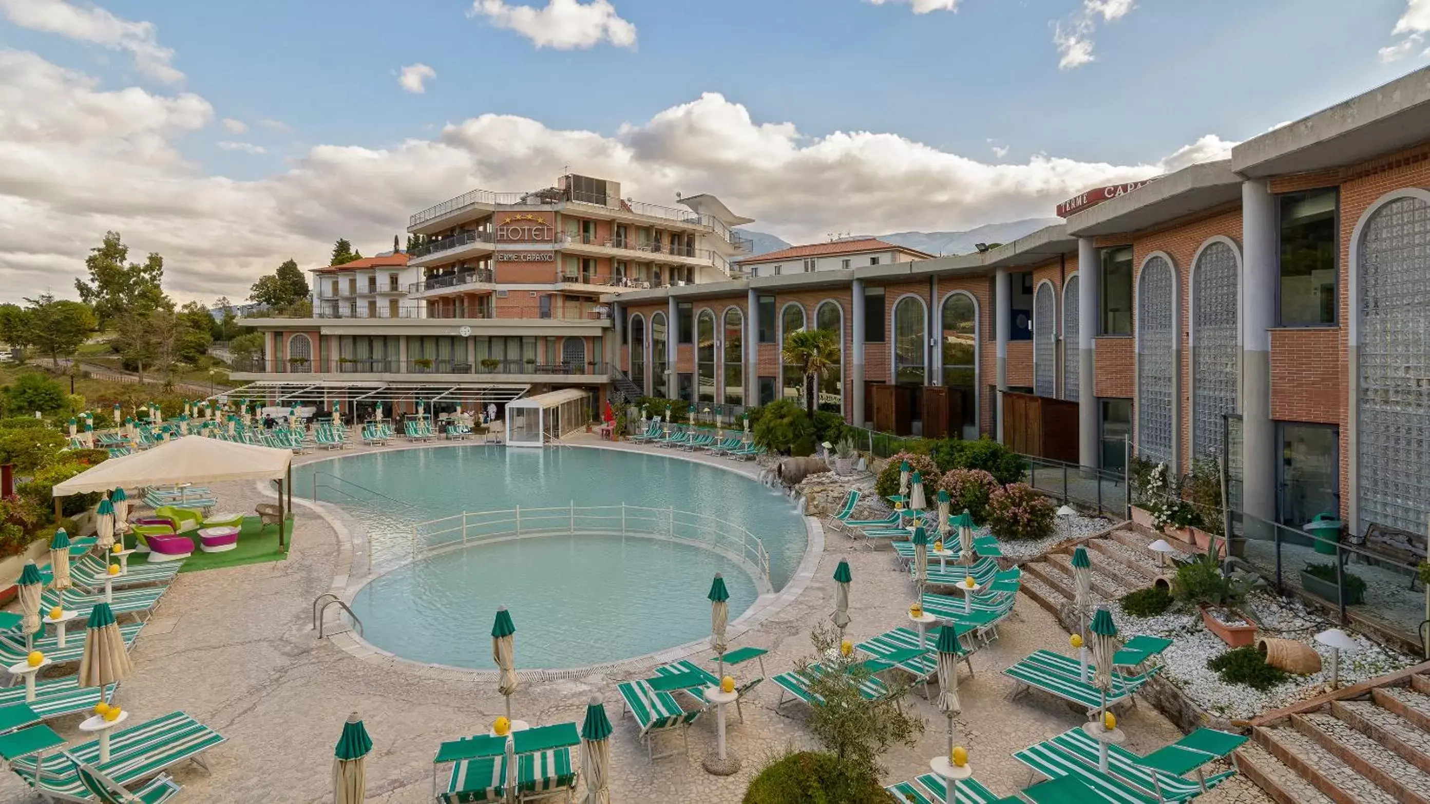 Property building, Pool View in Hotel Terme Capasso