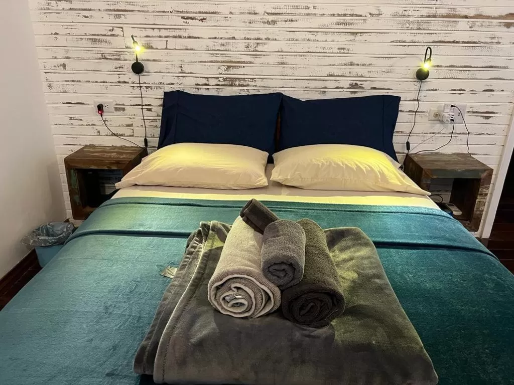 Bed in Barrbra BnB Over The Sea