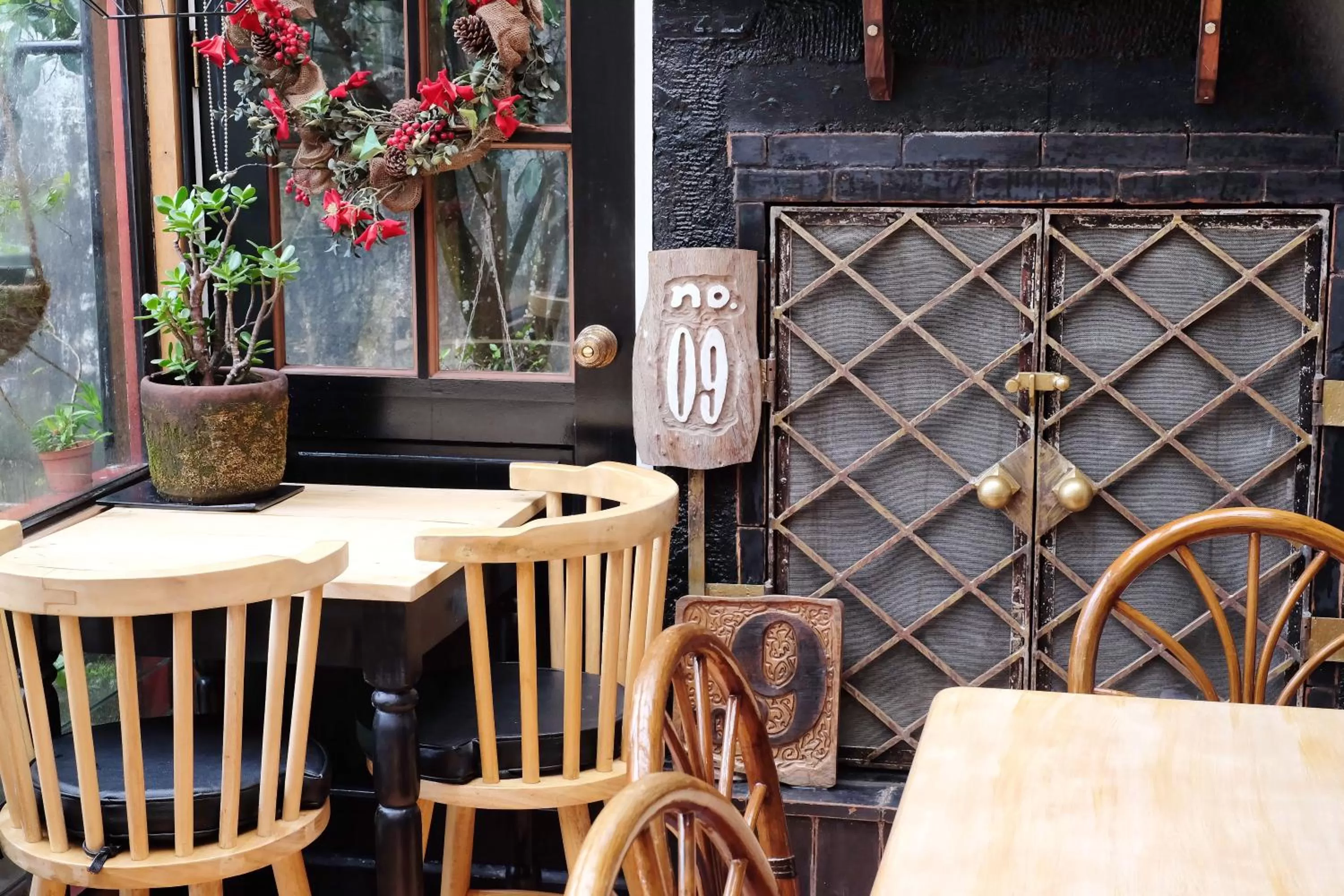 Restaurant/Places to Eat in Guesthaven Baguio Bed and Breakfast