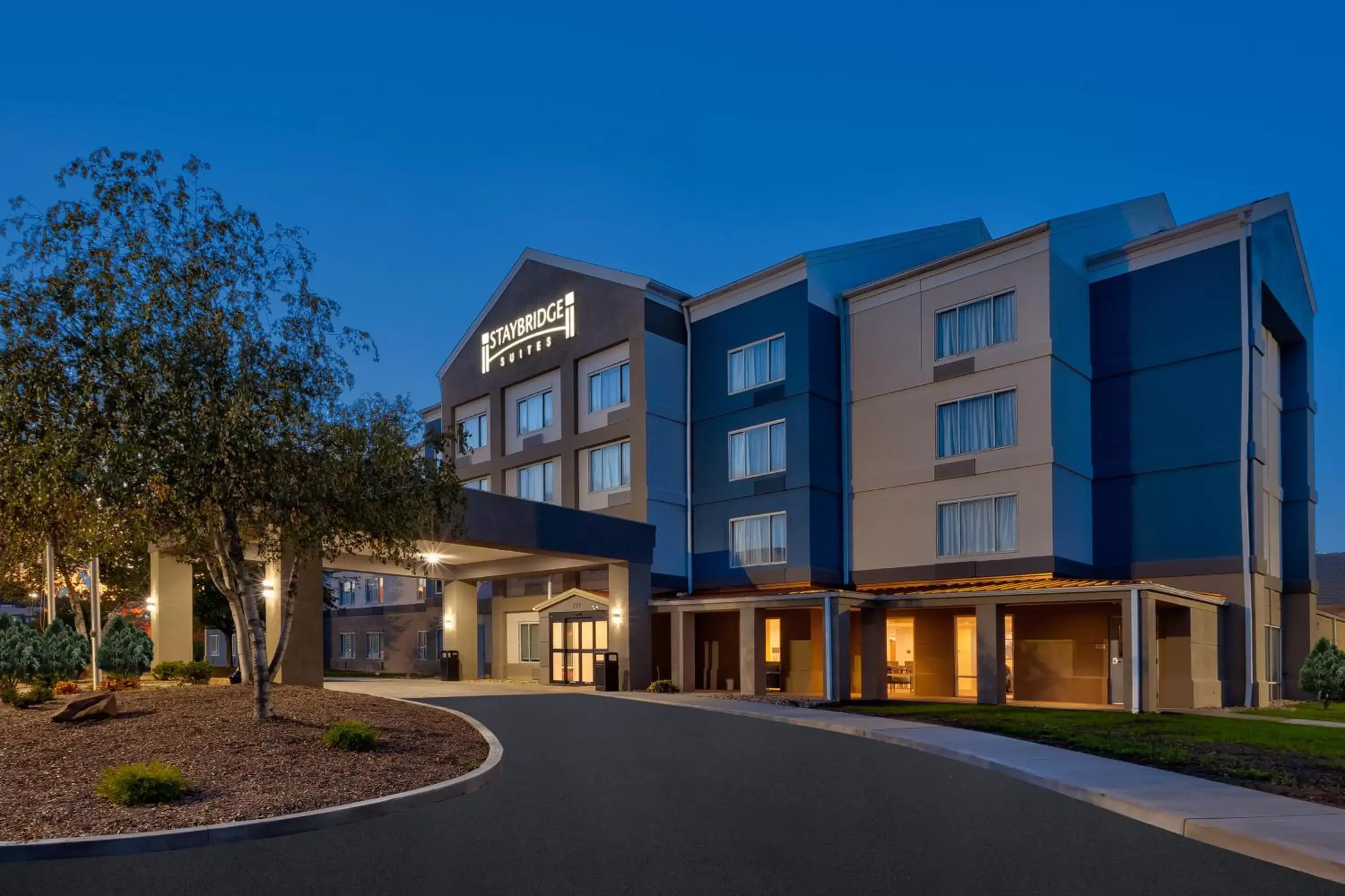 Property Building in Staybridge Suites Pittsburgh Airport, an IHG Hotel