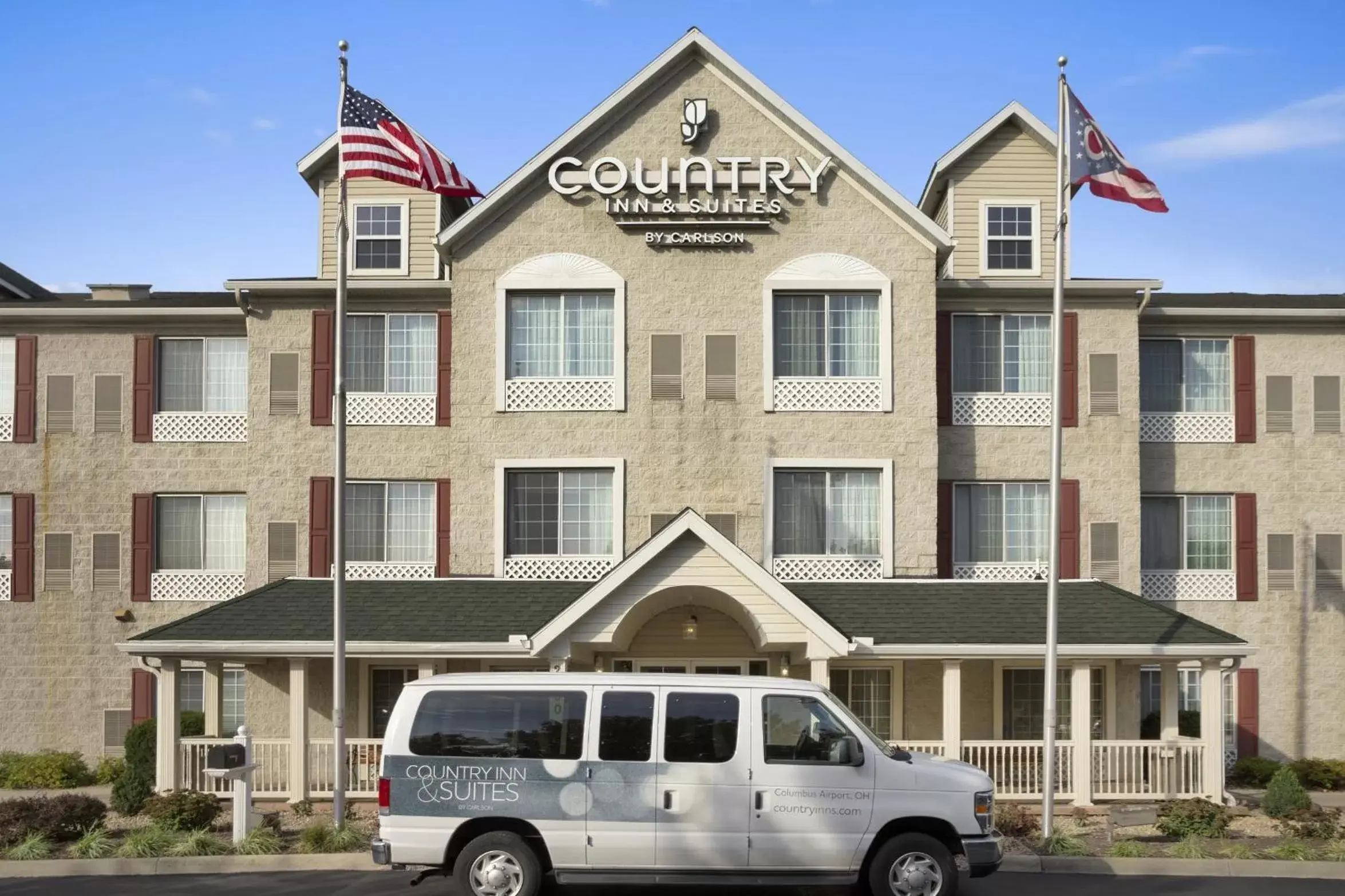 Facade/entrance, Property Building in Country Inn & Suites by Radisson, Columbus Airport, OH