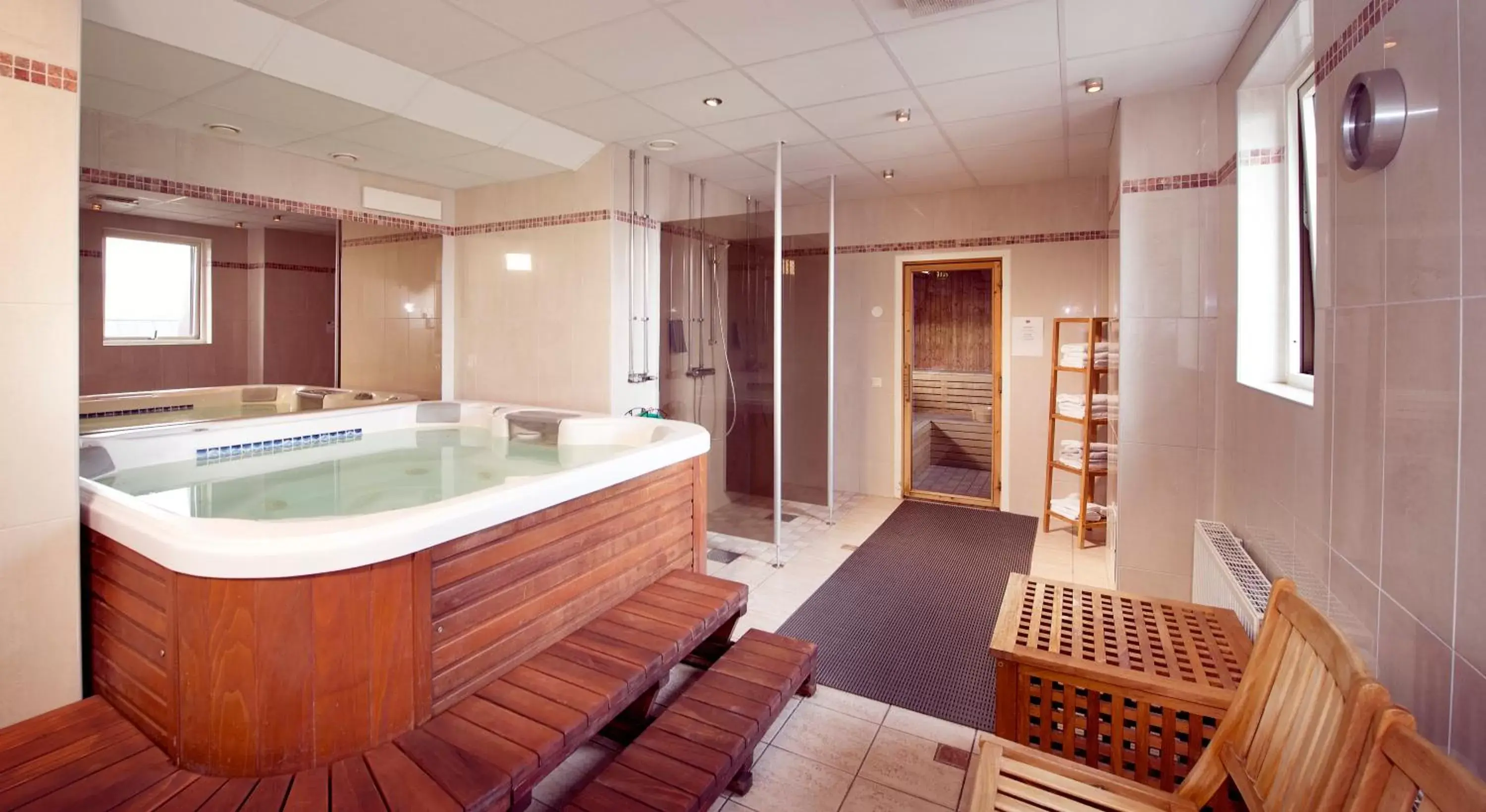 Spa and wellness centre/facilities in Home Hotel Drott Spa and wellness centre/facilities in Home Hotel Drott