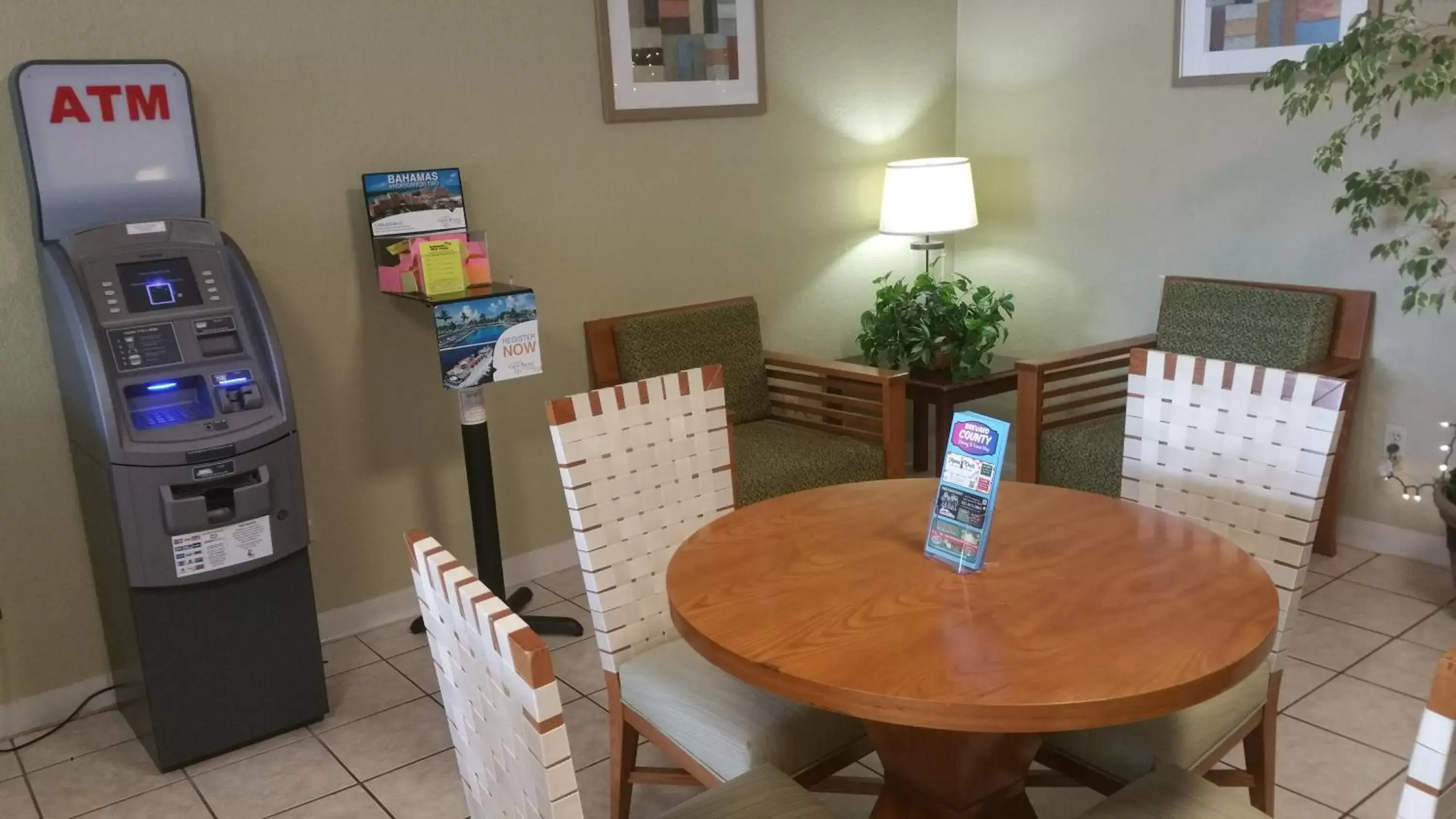 Lobby or reception, Dining Area in Days Inn by Wyndham Cocoa Cruiseport West At I-95/524