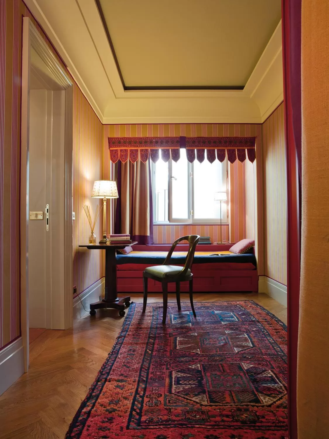 Living room, Bed in Antica Torre Tornabuoni