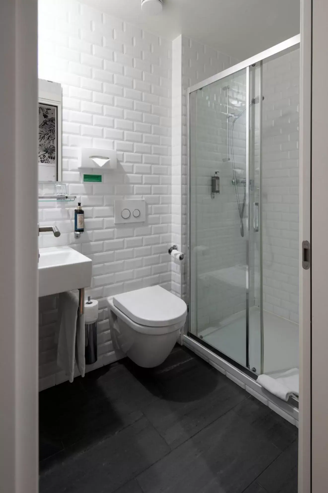 Shower, Bathroom in Hôtel Pax