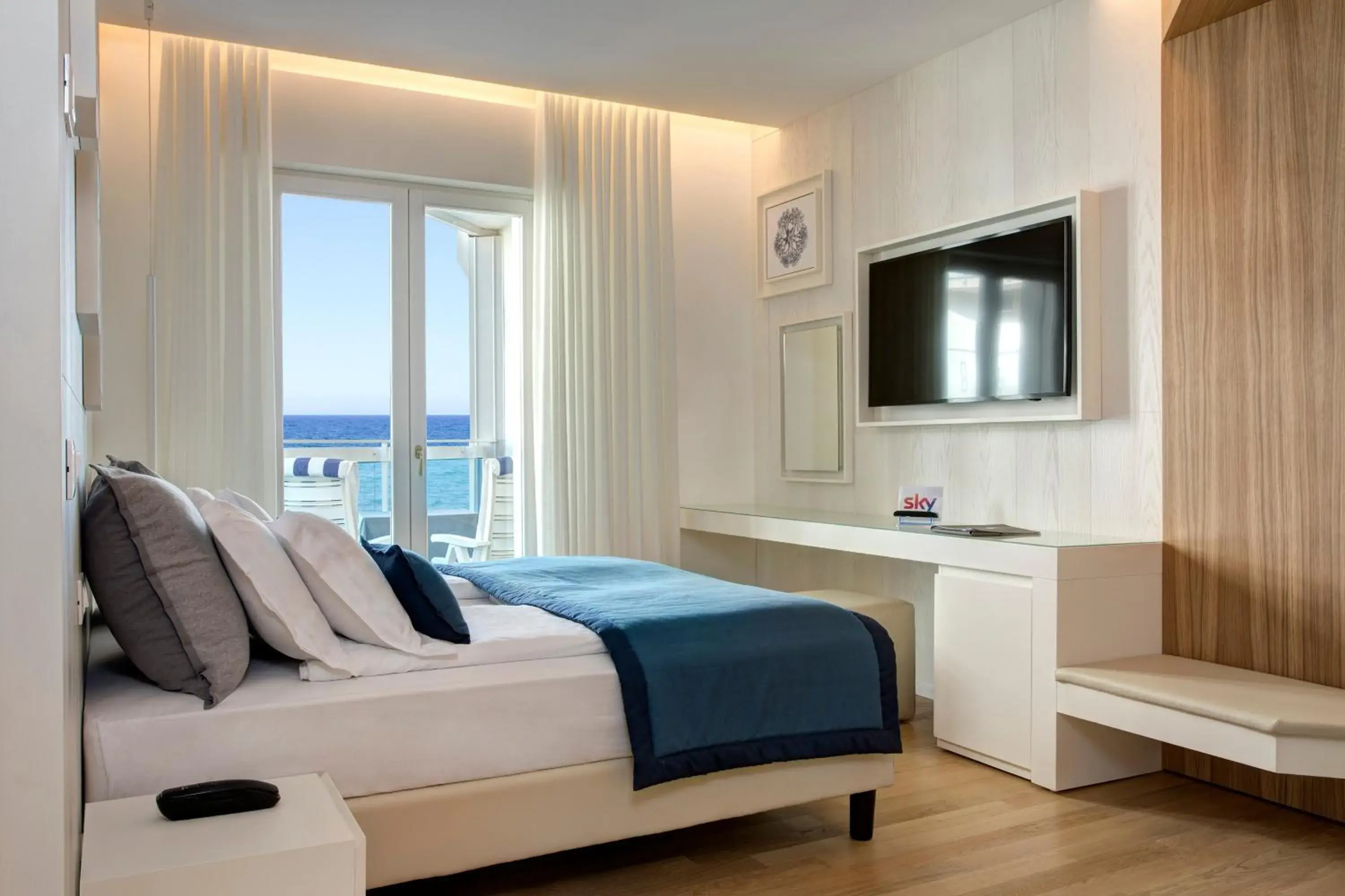 TV and multimedia in Hotel Cavalieri Palace