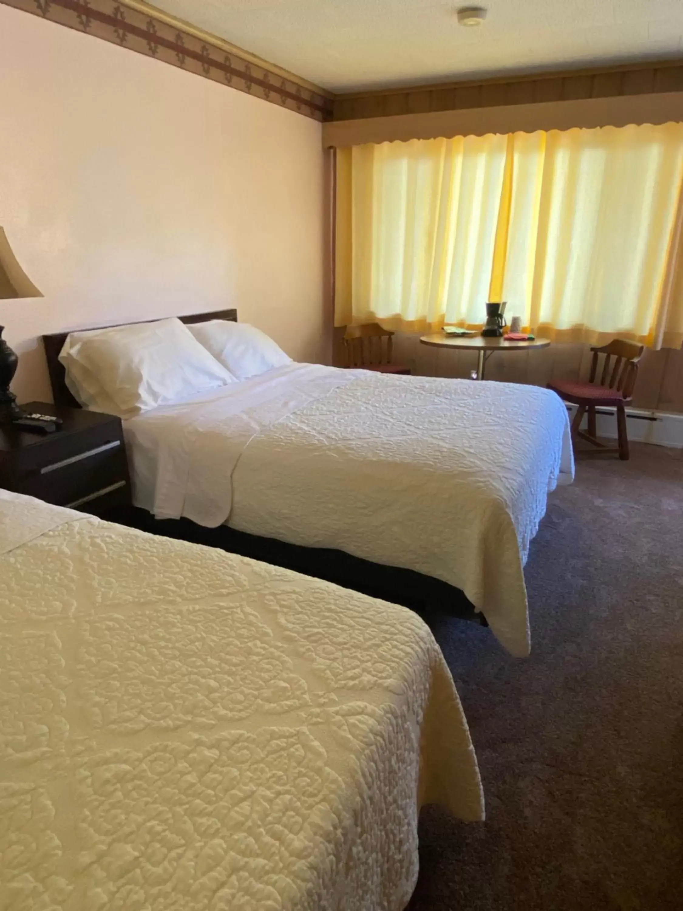 Bed in Royal Motel