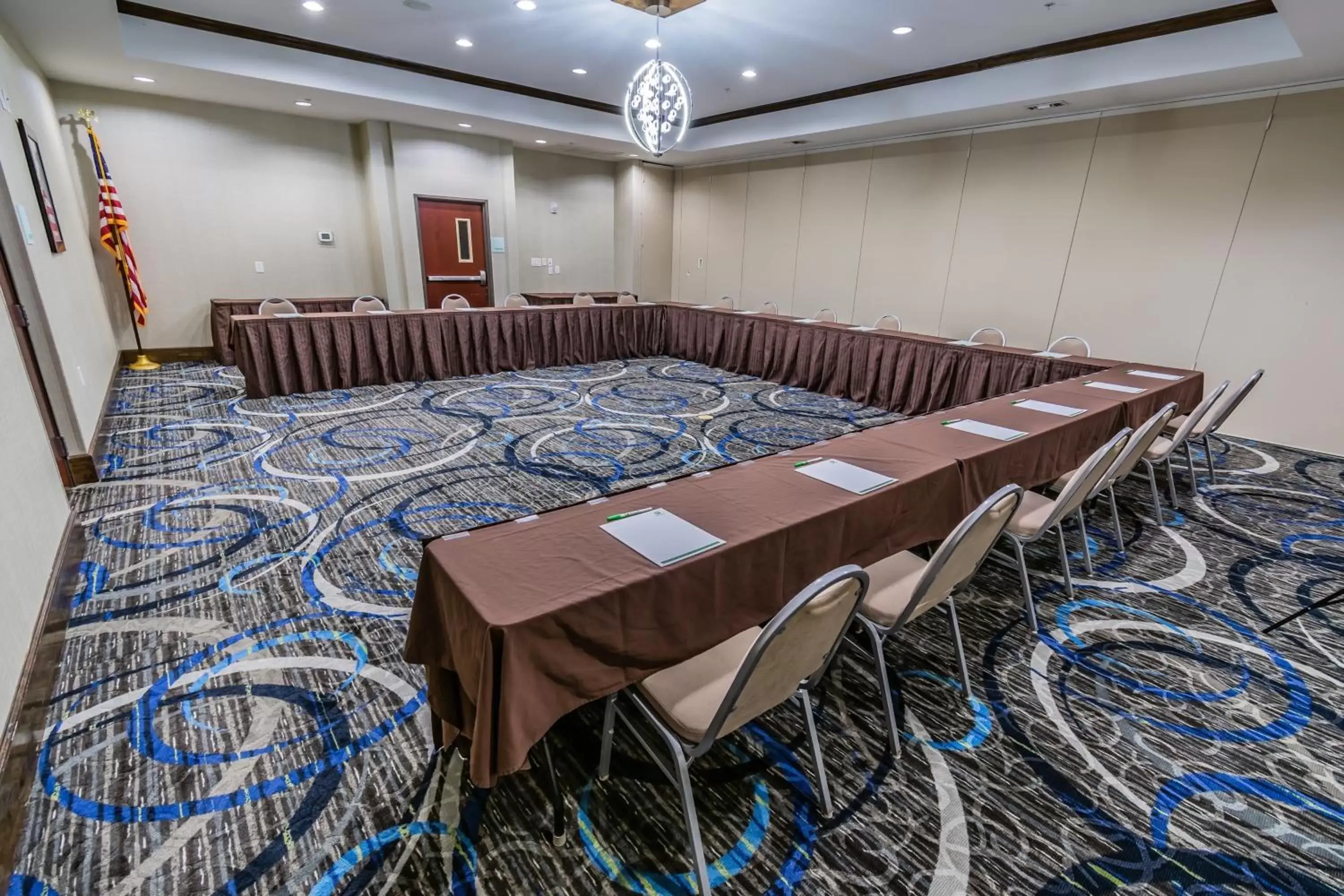 Meeting/conference room in Holiday Inn Houston-Webster, an IHG Hotel