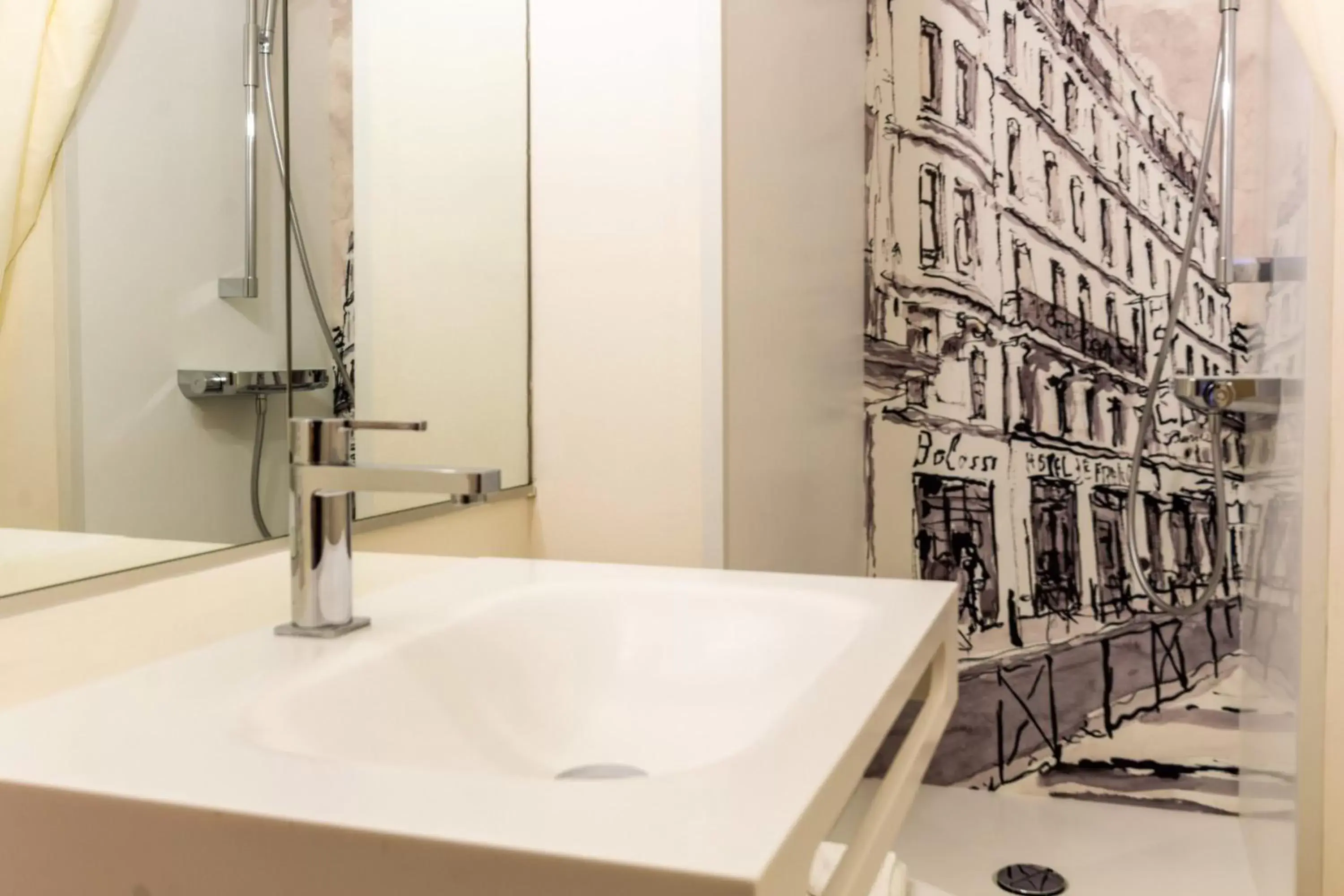 Shower, Bathroom in Hôtel de France