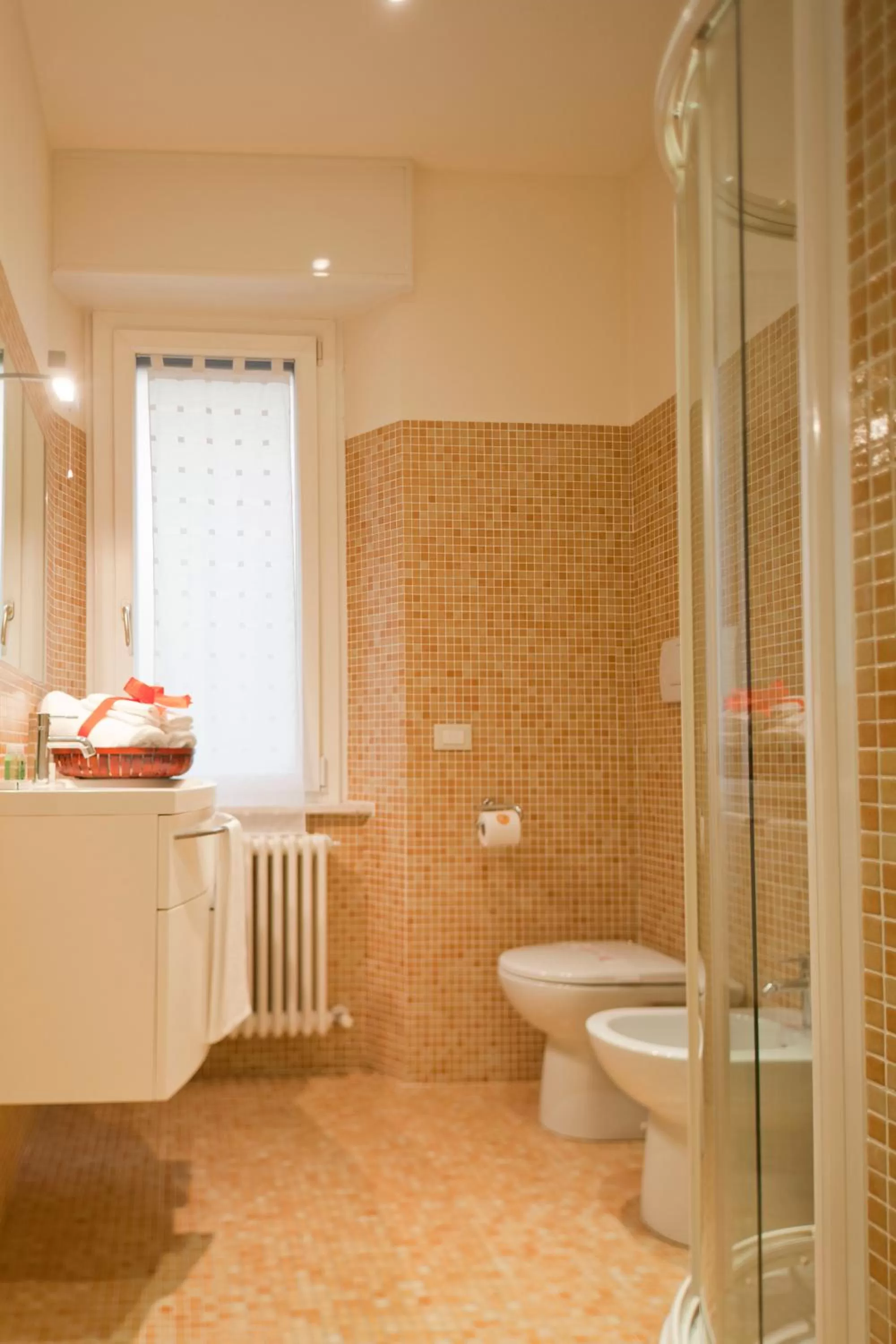 Bathroom in Exclusive Aparthotel La Reunion