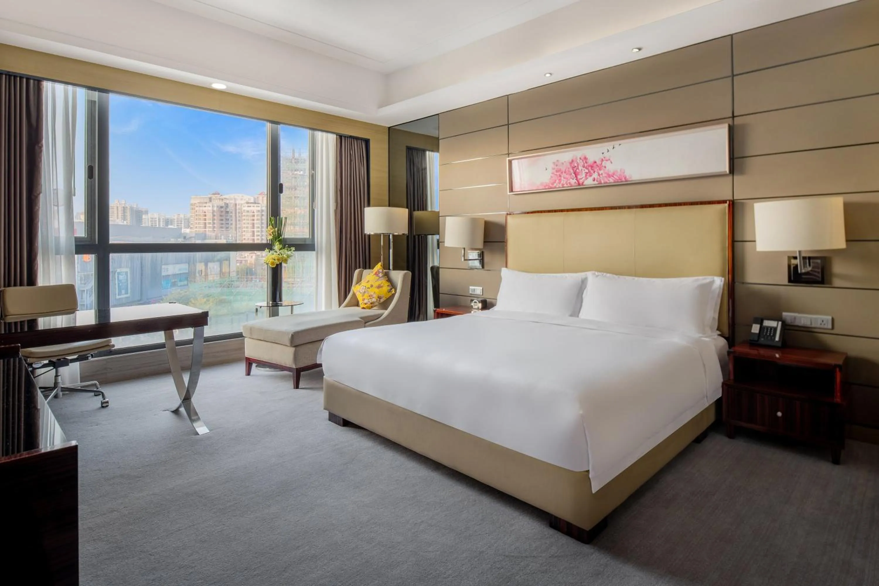 Photo of the whole room, Bed in Crowne Plaza Shenzhen Longgang City Centre by IHG