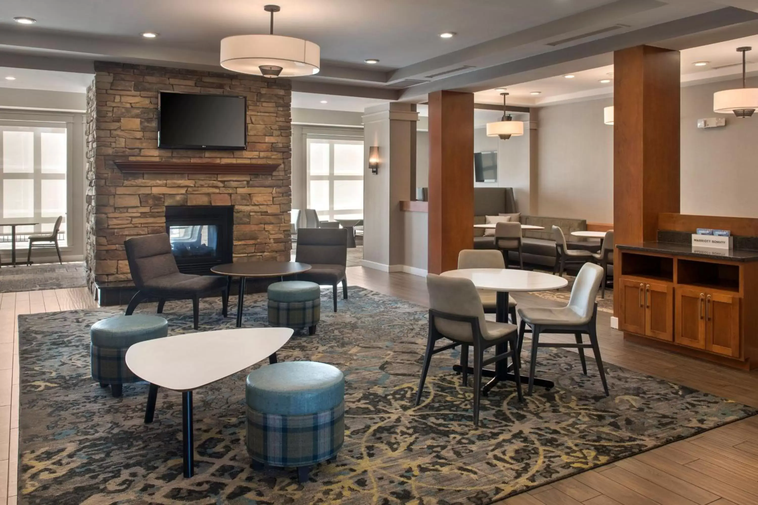 Lobby or reception, Lounge/Bar in Residence Inn Silver Spring