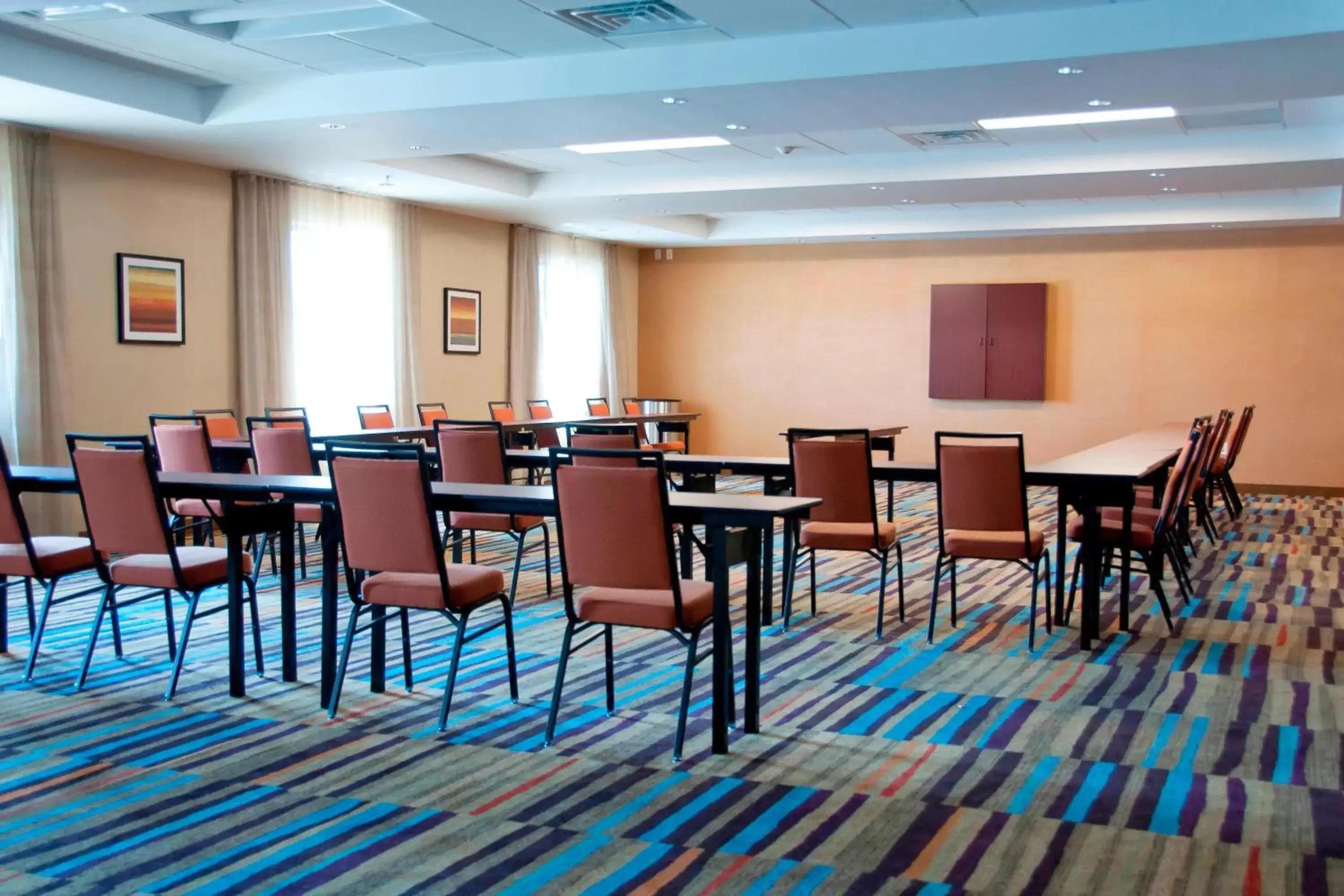 Meeting/conference room in Fairfield Inn & Suites by Marriott Des Moines Urbandale