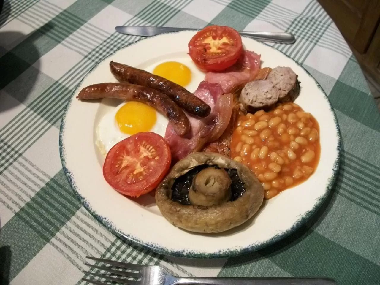 English/Irish breakfast in Middletown Farmhouse B&B