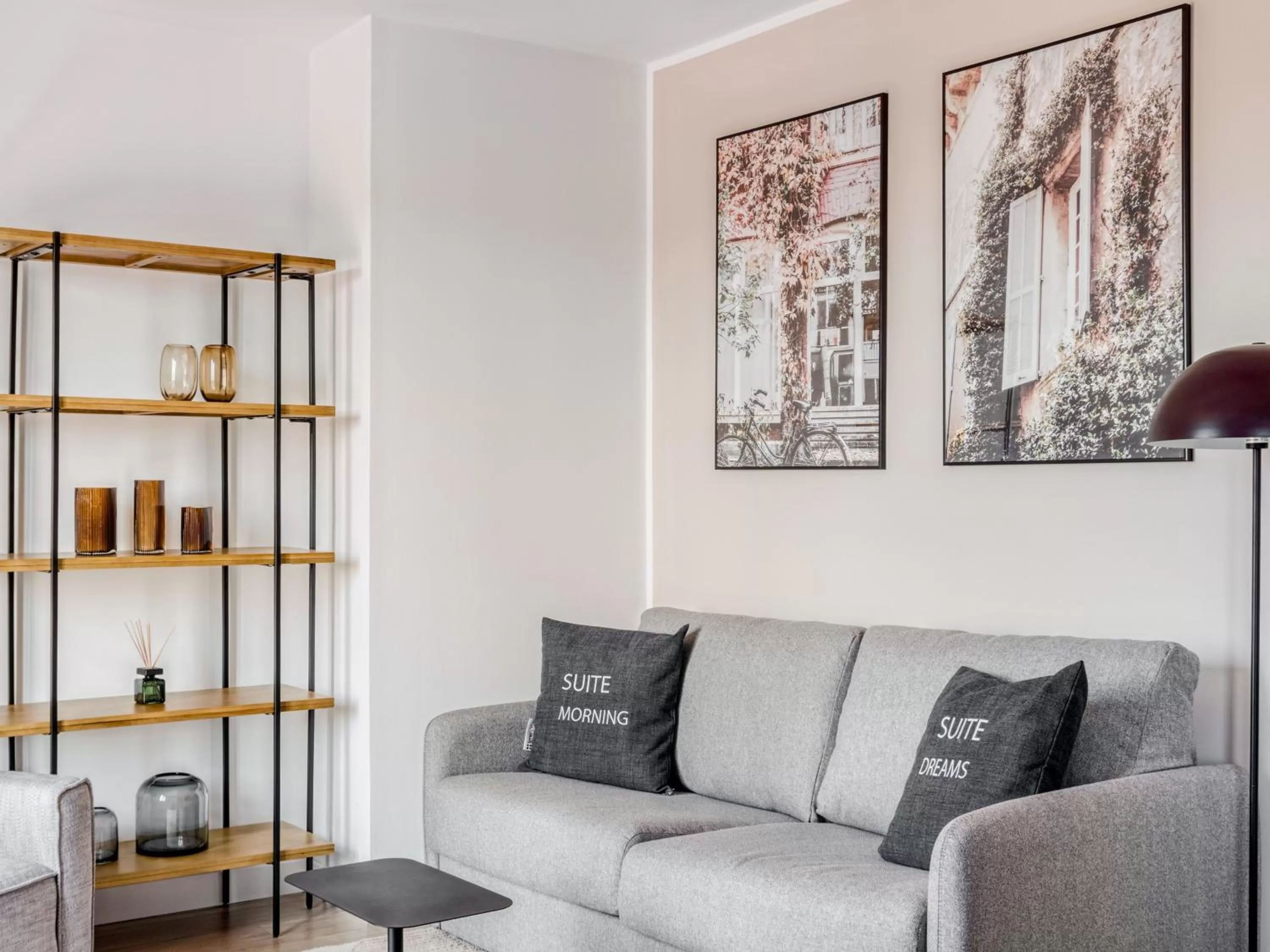 Living room in Limehome Madrid Calle de Don Ramón de la Cruz