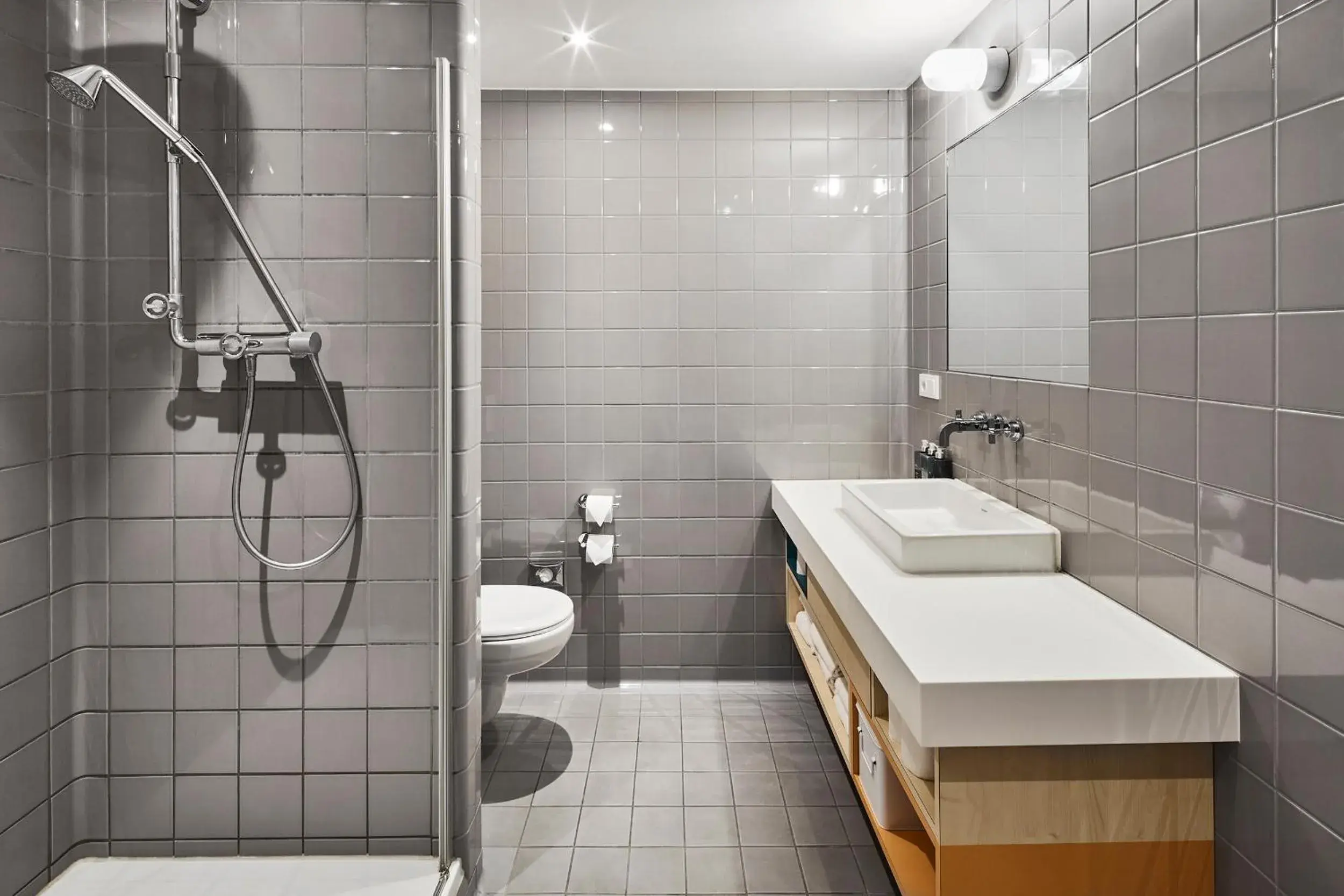 Shower, Bathroom in Generator Amsterdam