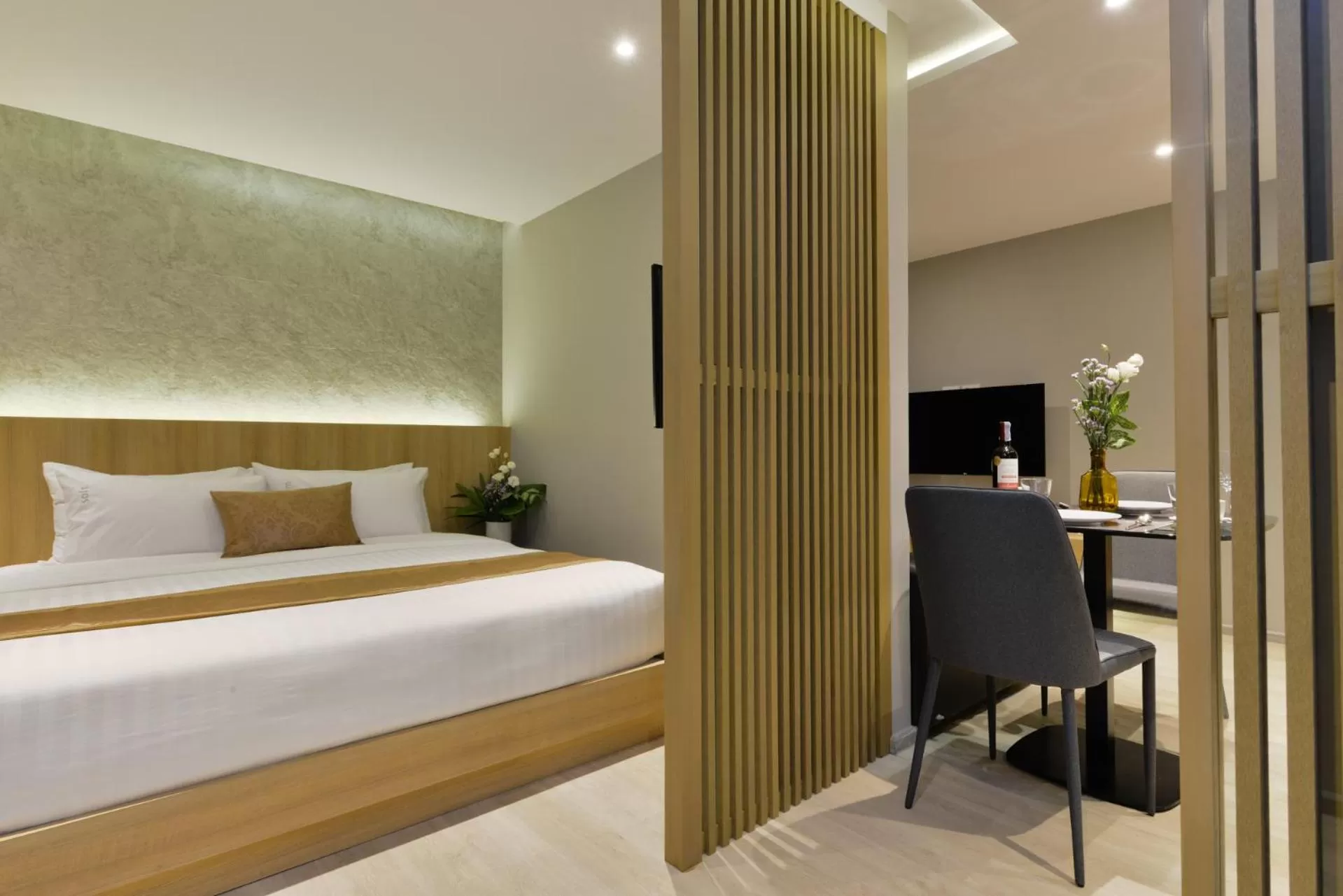 Bed in Aspira Tropical Residence Thong Lor