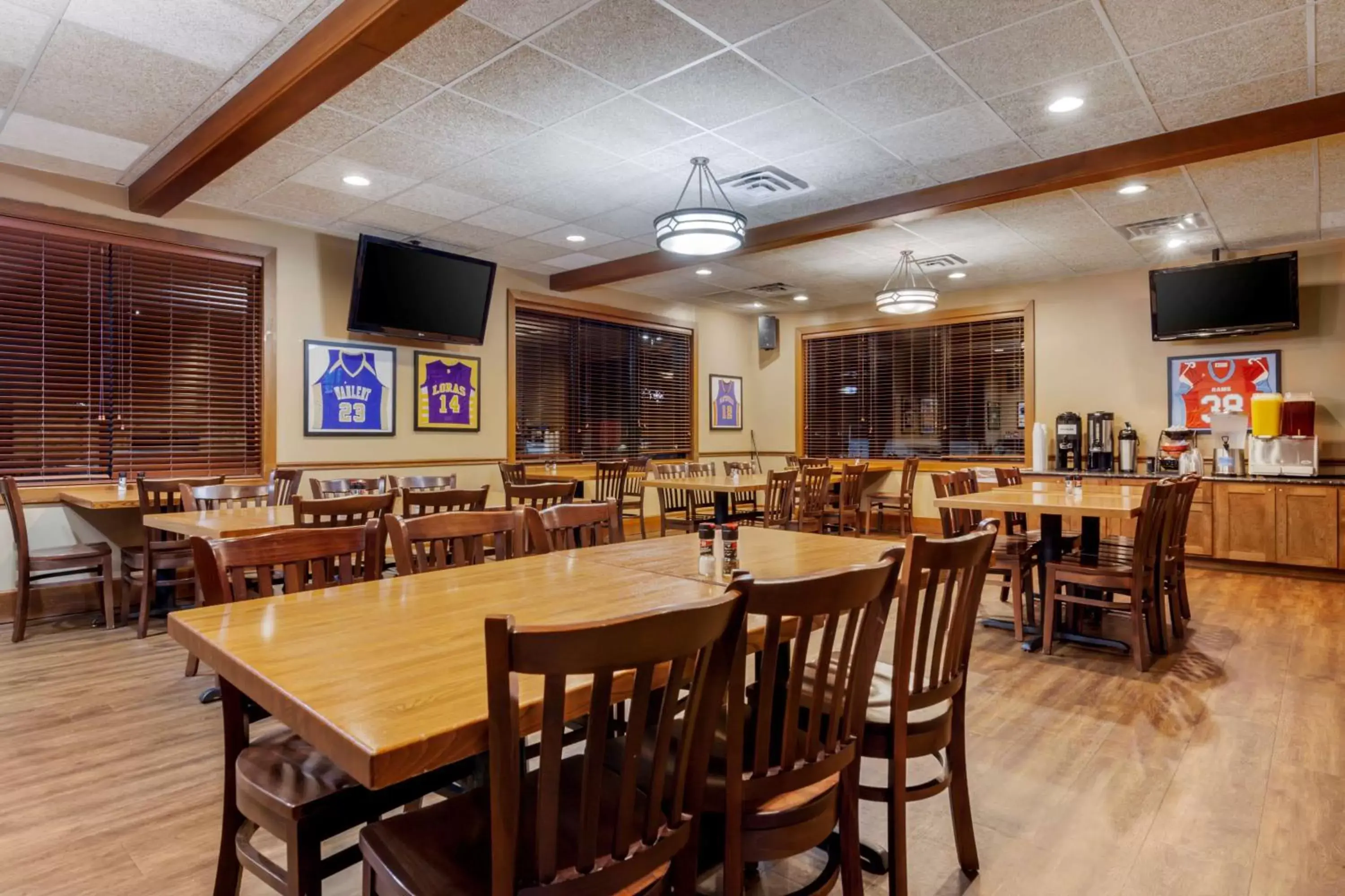 Breakfast, Restaurant/Places to Eat in Best Western Plus Dubuque Hotel and Conference Center