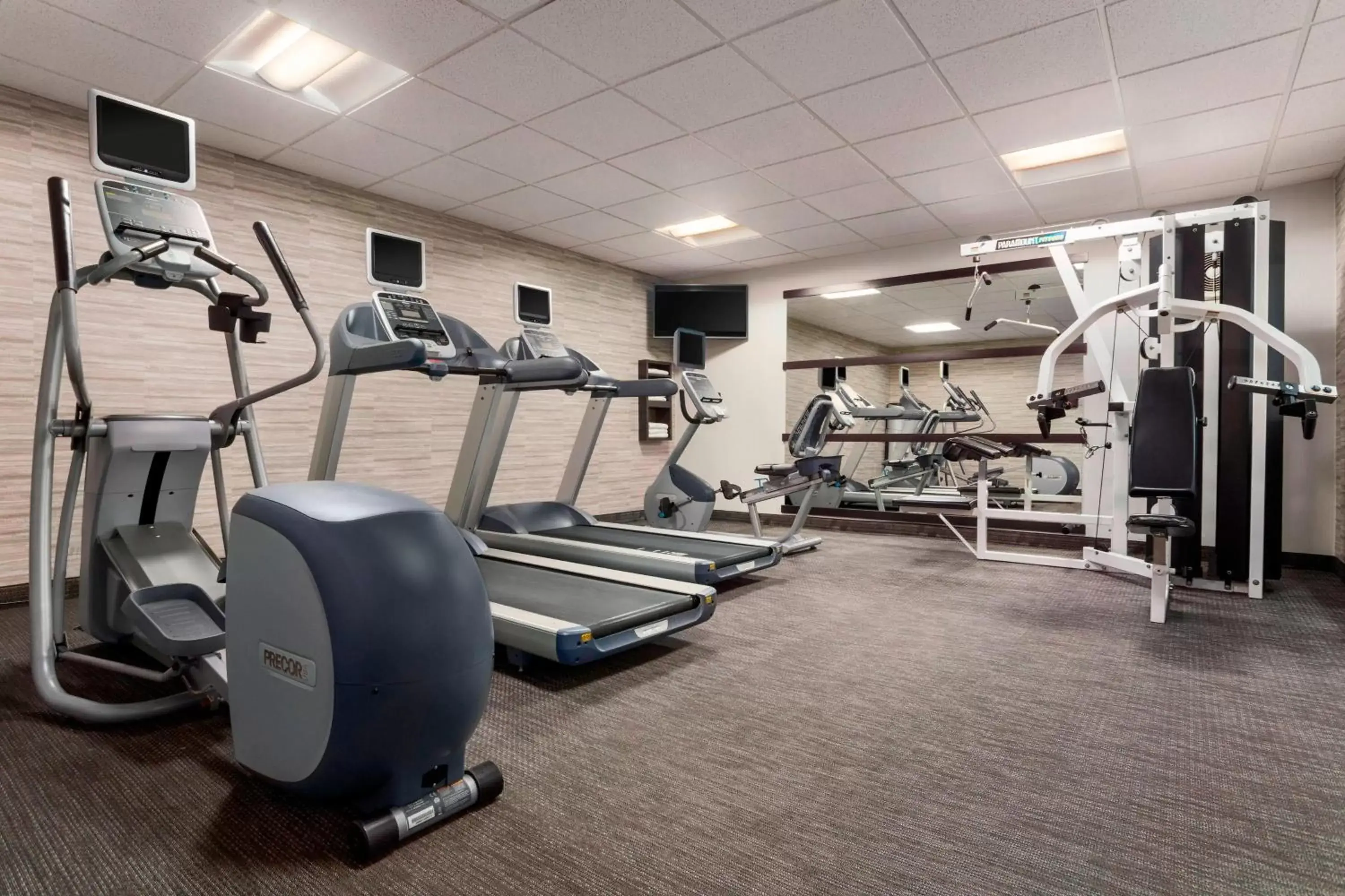 Fitness centre/facilities, Fitness Center/Facilities in Courtyard by Marriott Springfield