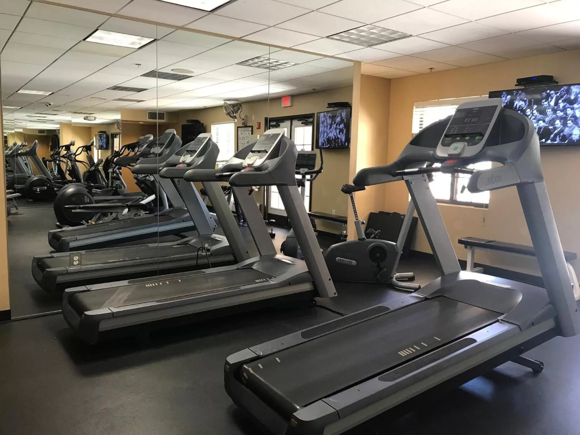 Fitness centre/facilities in Hilton Vacation Club Varsity Club Tucson