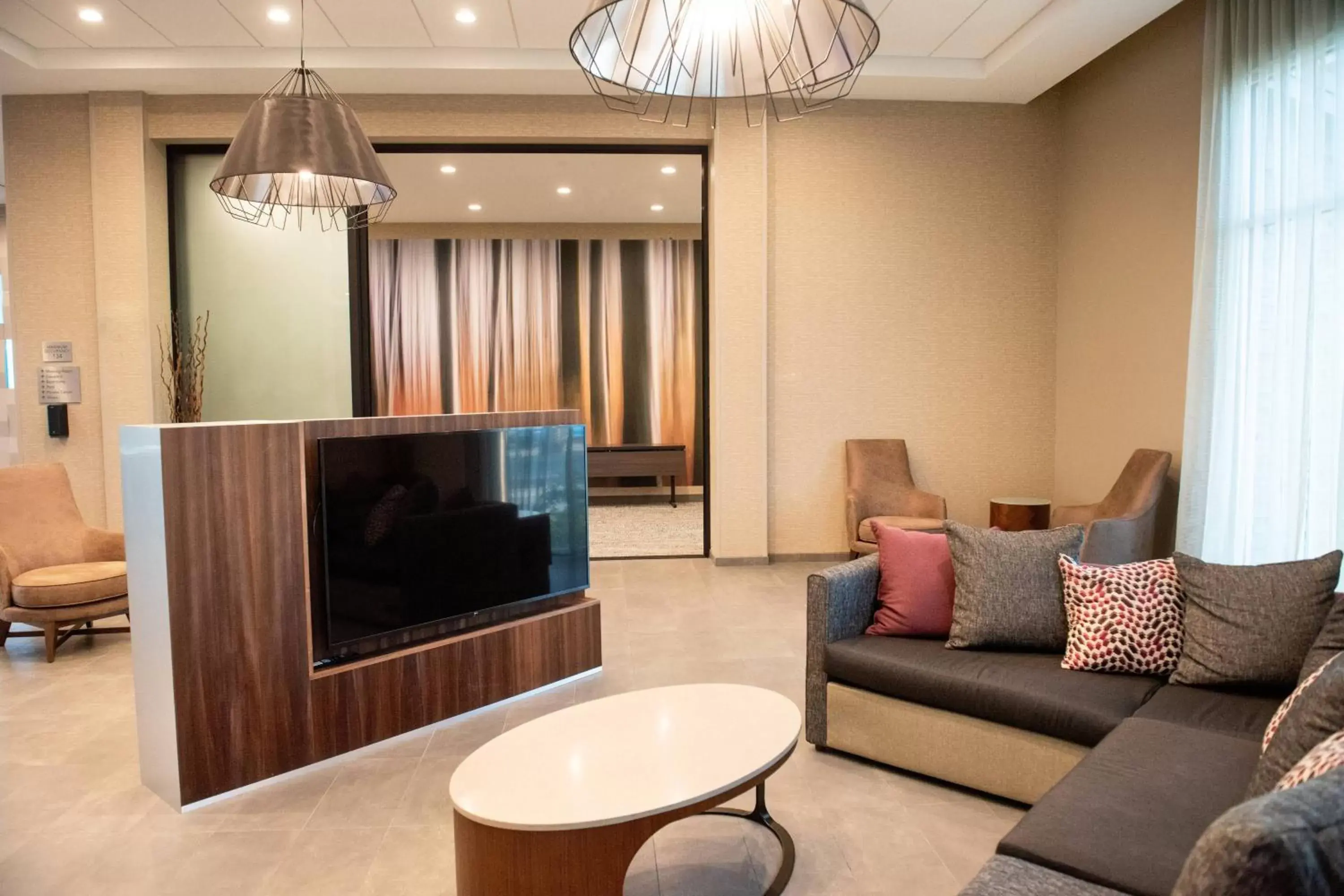 Lobby or reception, TV/Entertainment Center in Courtyard by Marriott Mesa at Wrigleyville West