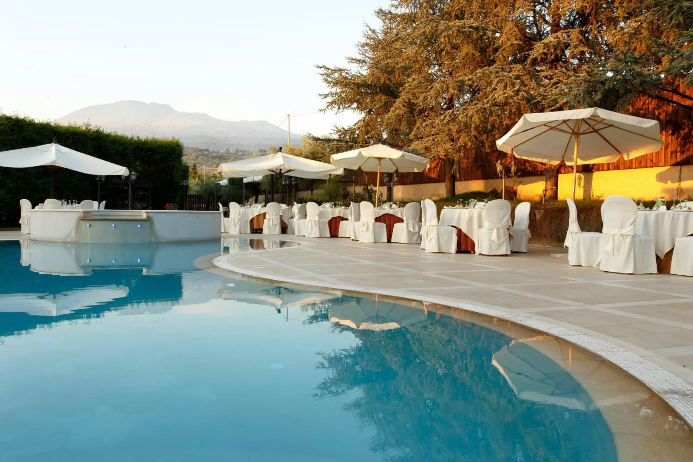 Swimming Pool in Hotel Ristorante Paradise
