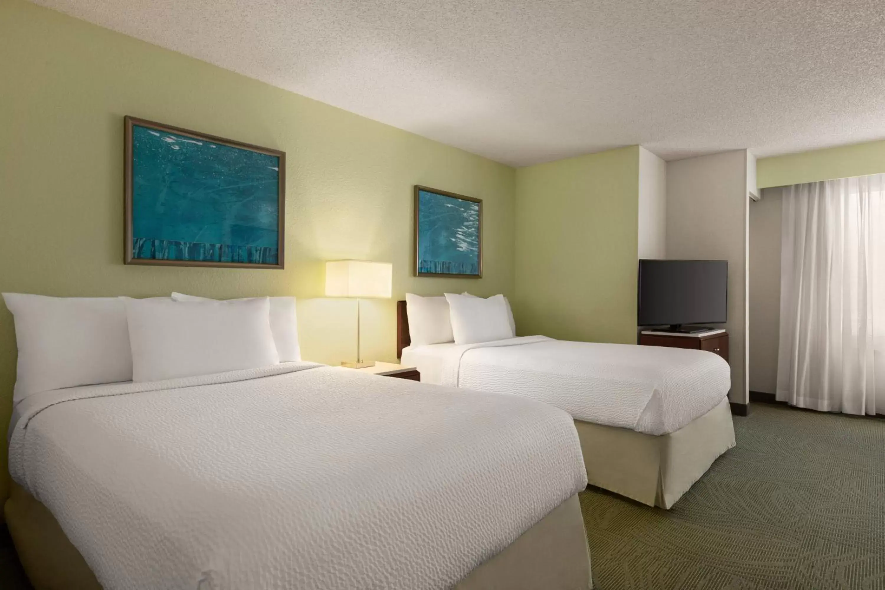 Photo of the whole room, Bed in SpringHill Suites Boca Raton