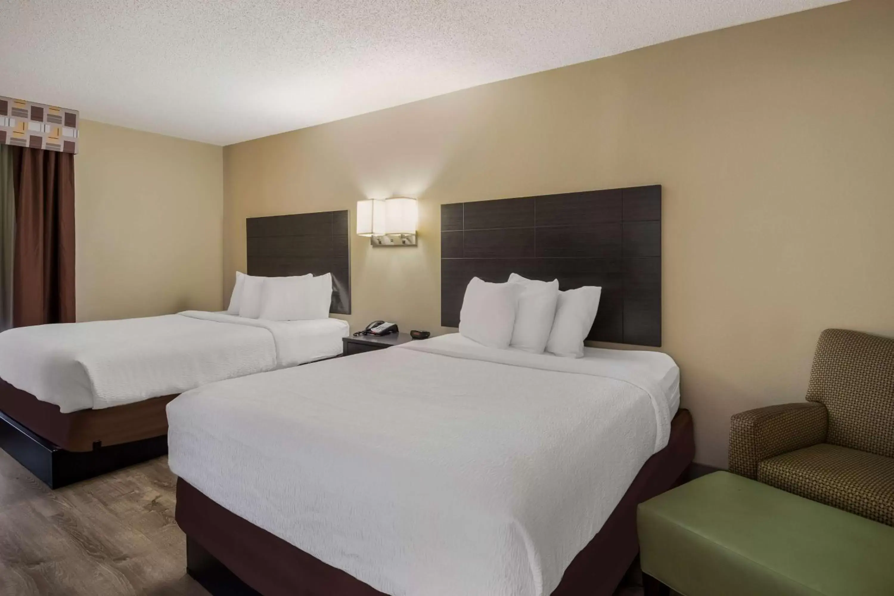 Bedroom, Bed in SureStay Plus Hotel by Best Western Jackson