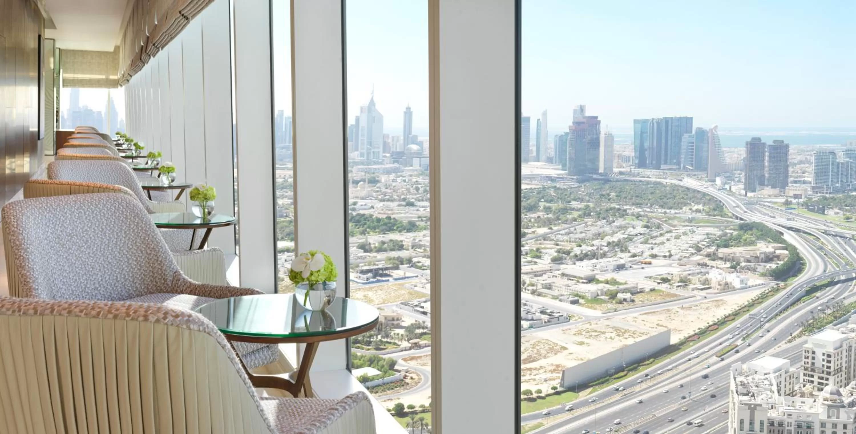 Lounge or bar in Sofitel Dubai The Obelisk