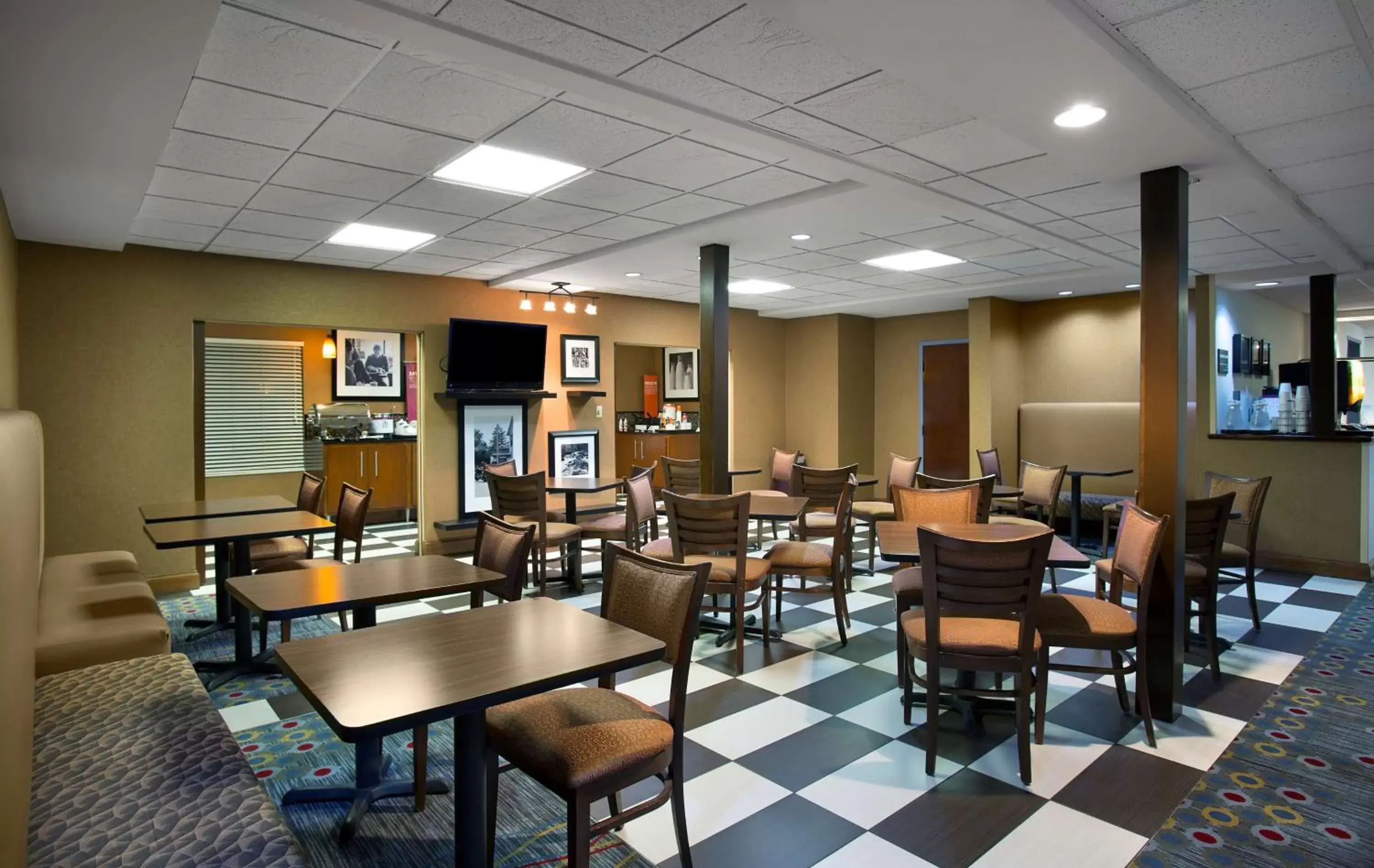 Dining area, Restaurant/Places to Eat in Hampton Inn Helen