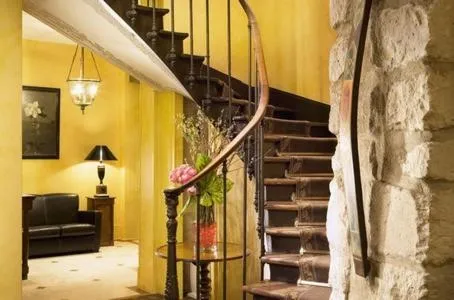 Lobby or reception in Hôtel Delavigne