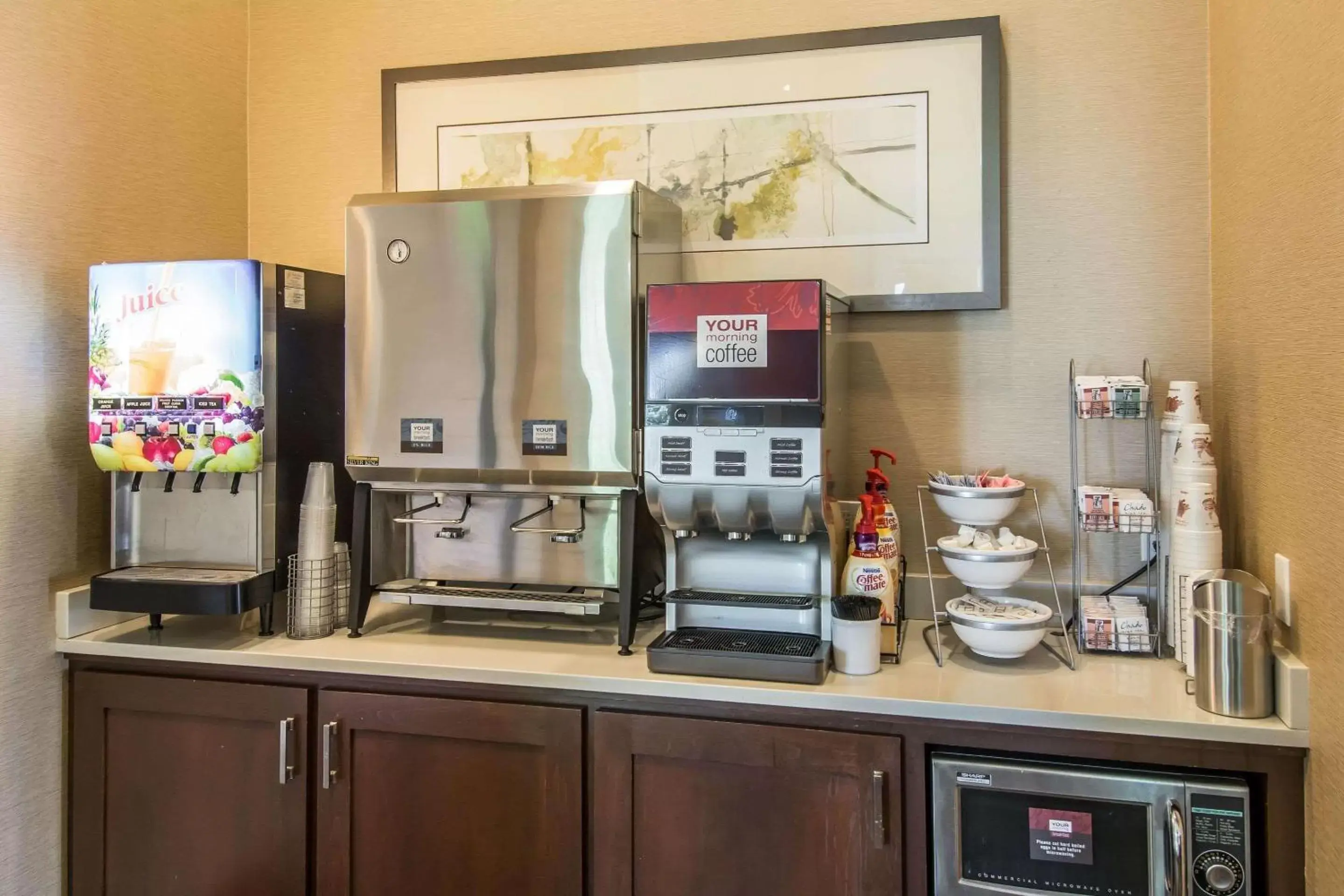 Restaurant/places to eat, Kitchen/Kitchenette in Comfort Inn & Suites Spokane Valley