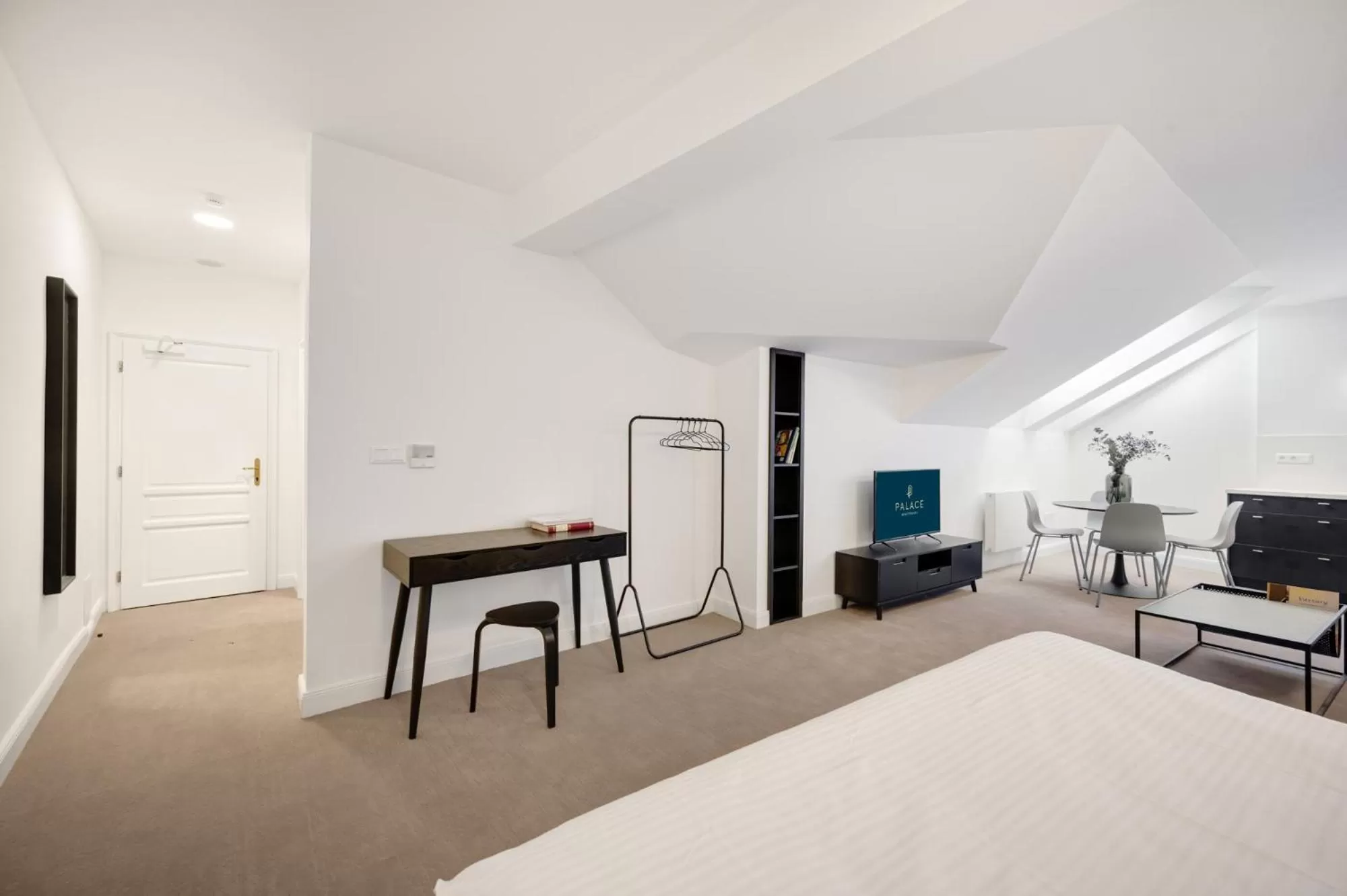 TV and multimedia, Bed in Palace Apartments