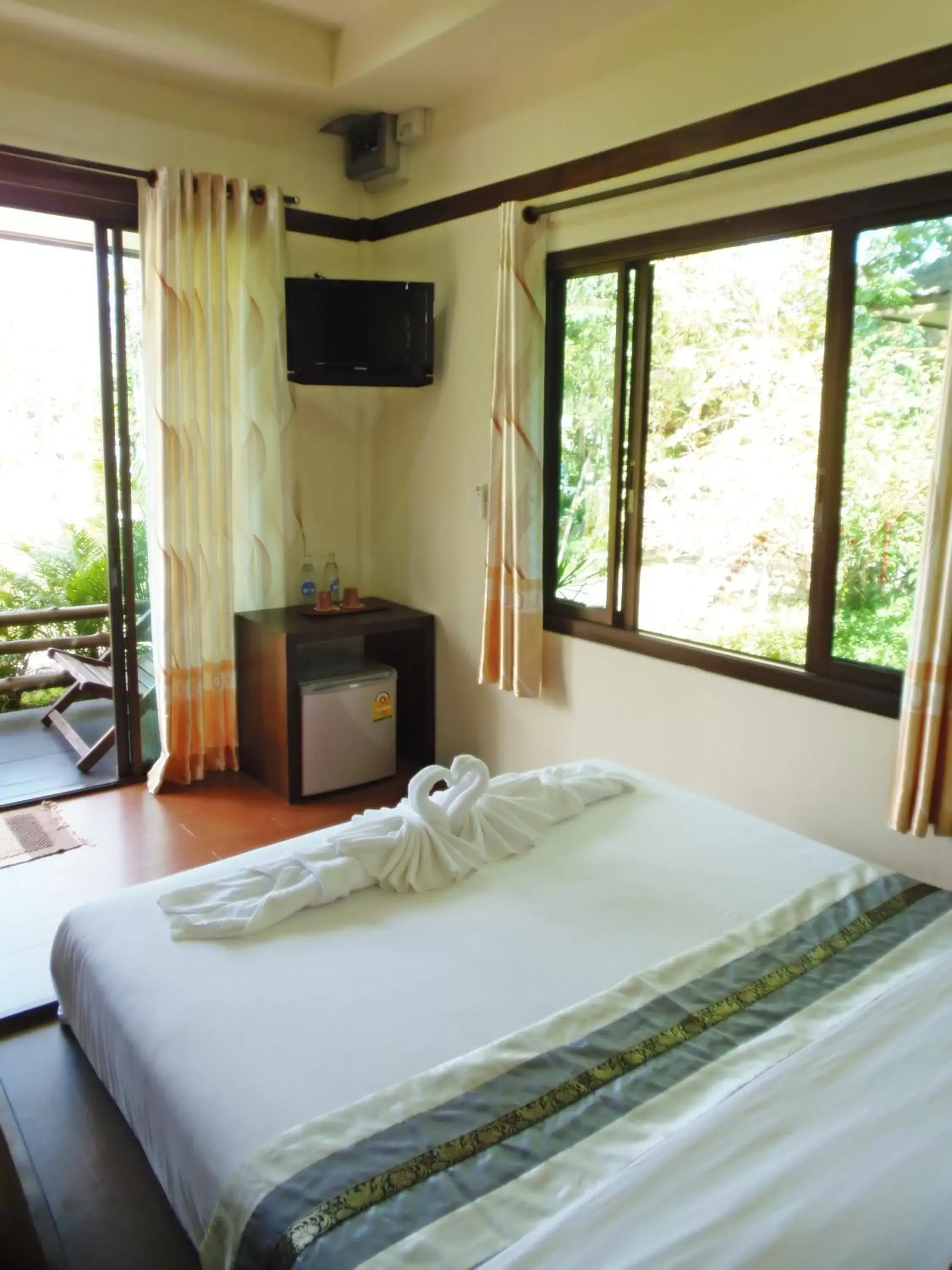 Bedroom, Bed in Pai My Guest Resort - SHA Plus