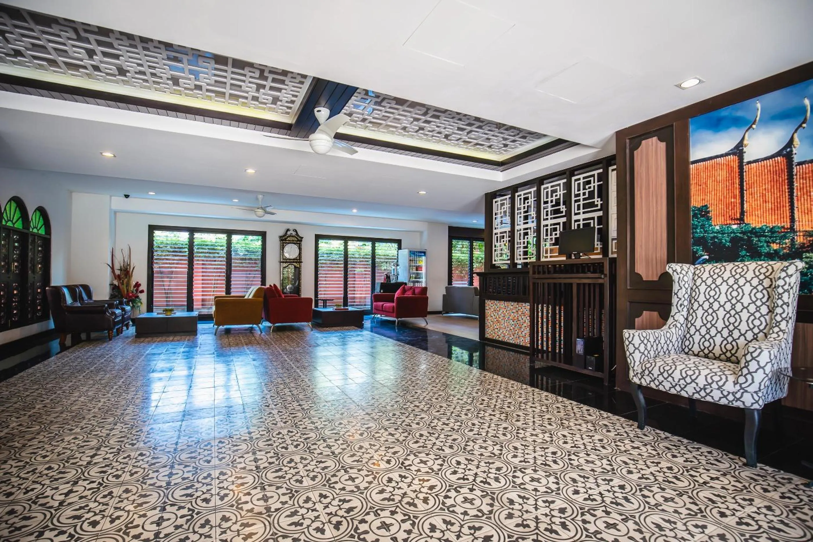 Lobby or reception in Ratana Hotel Chalong