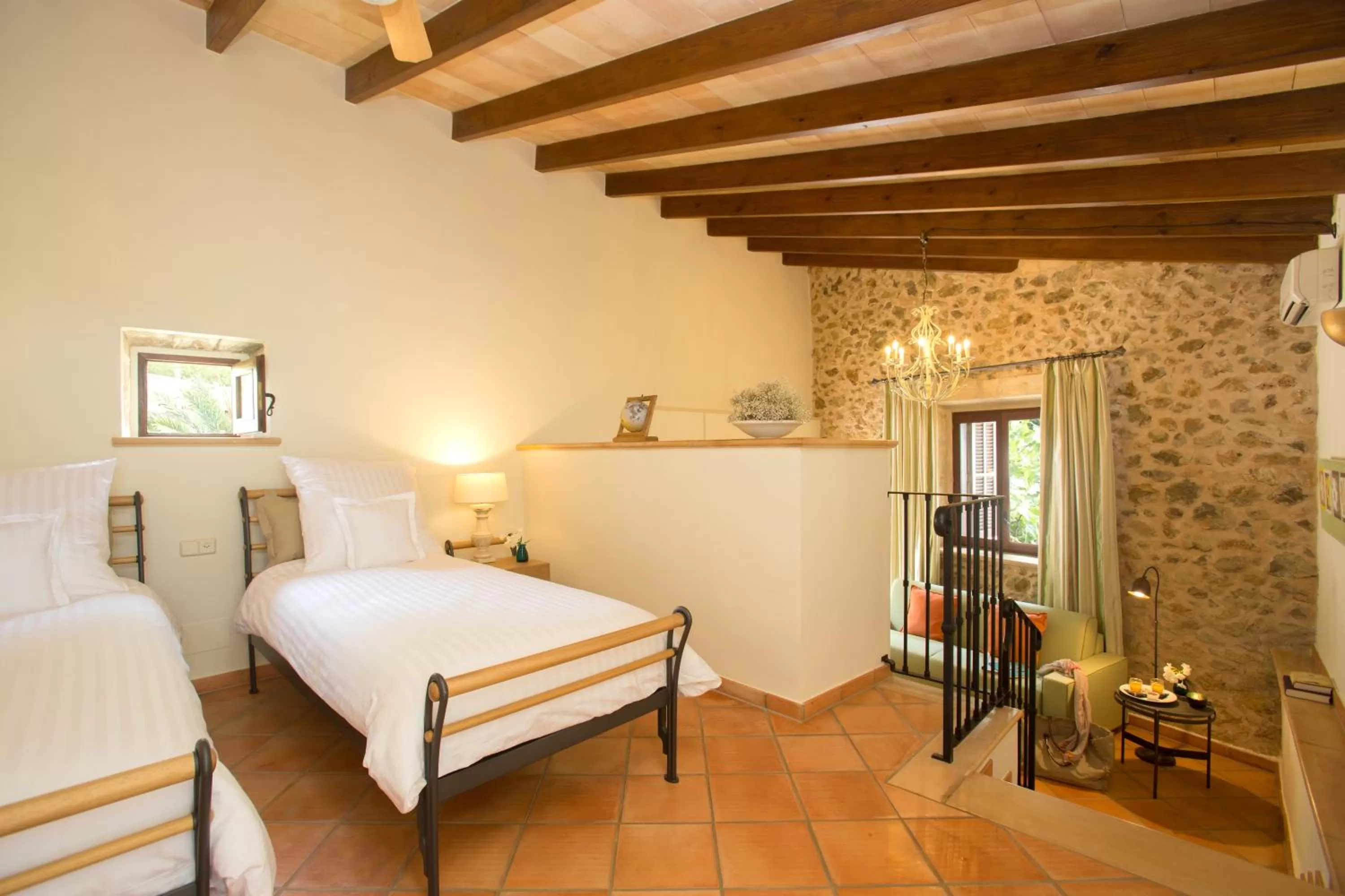 Photo of the whole room, Bed in Casa Font i Roig