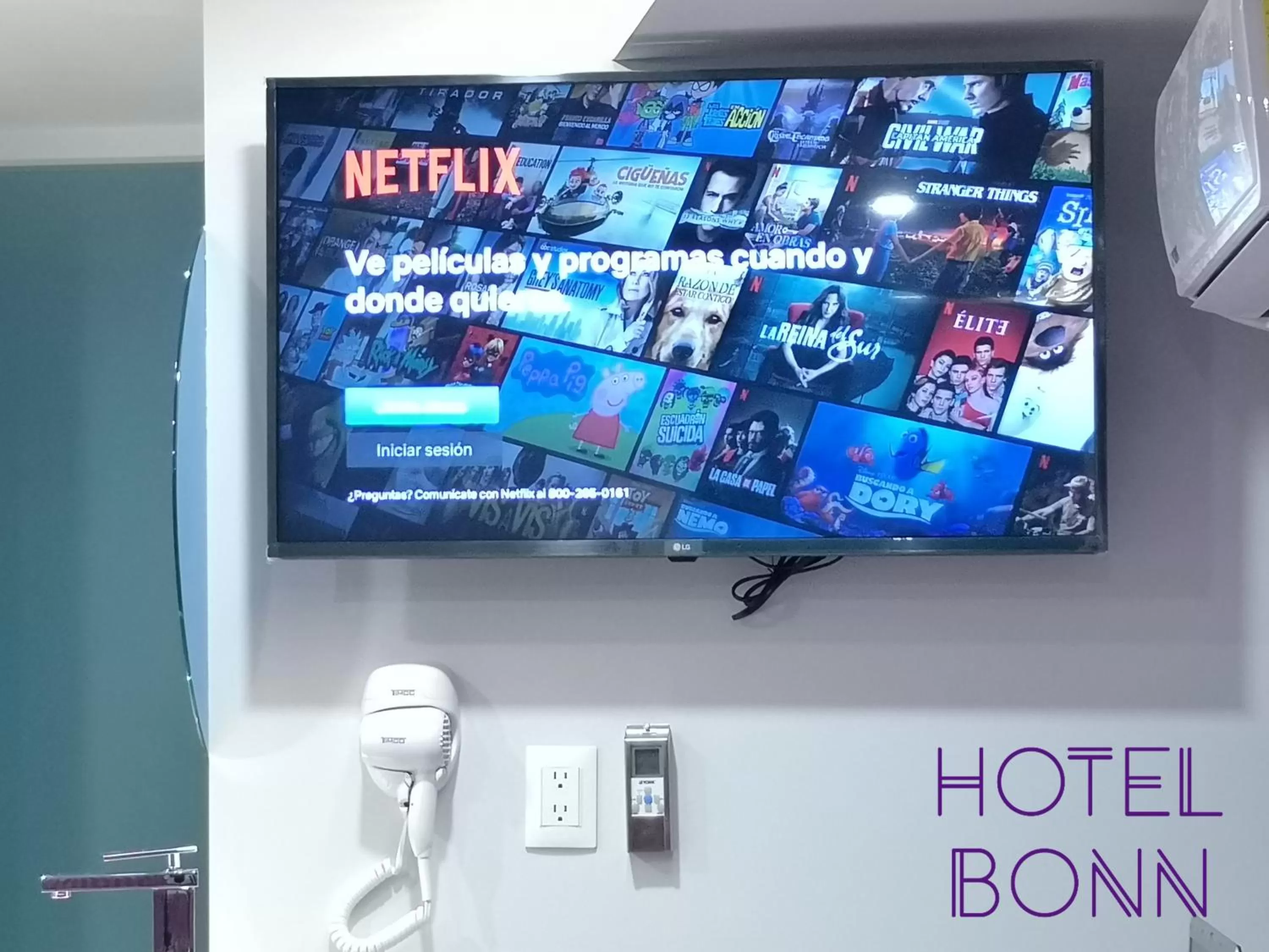 TV and multimedia in Hotel Bonn